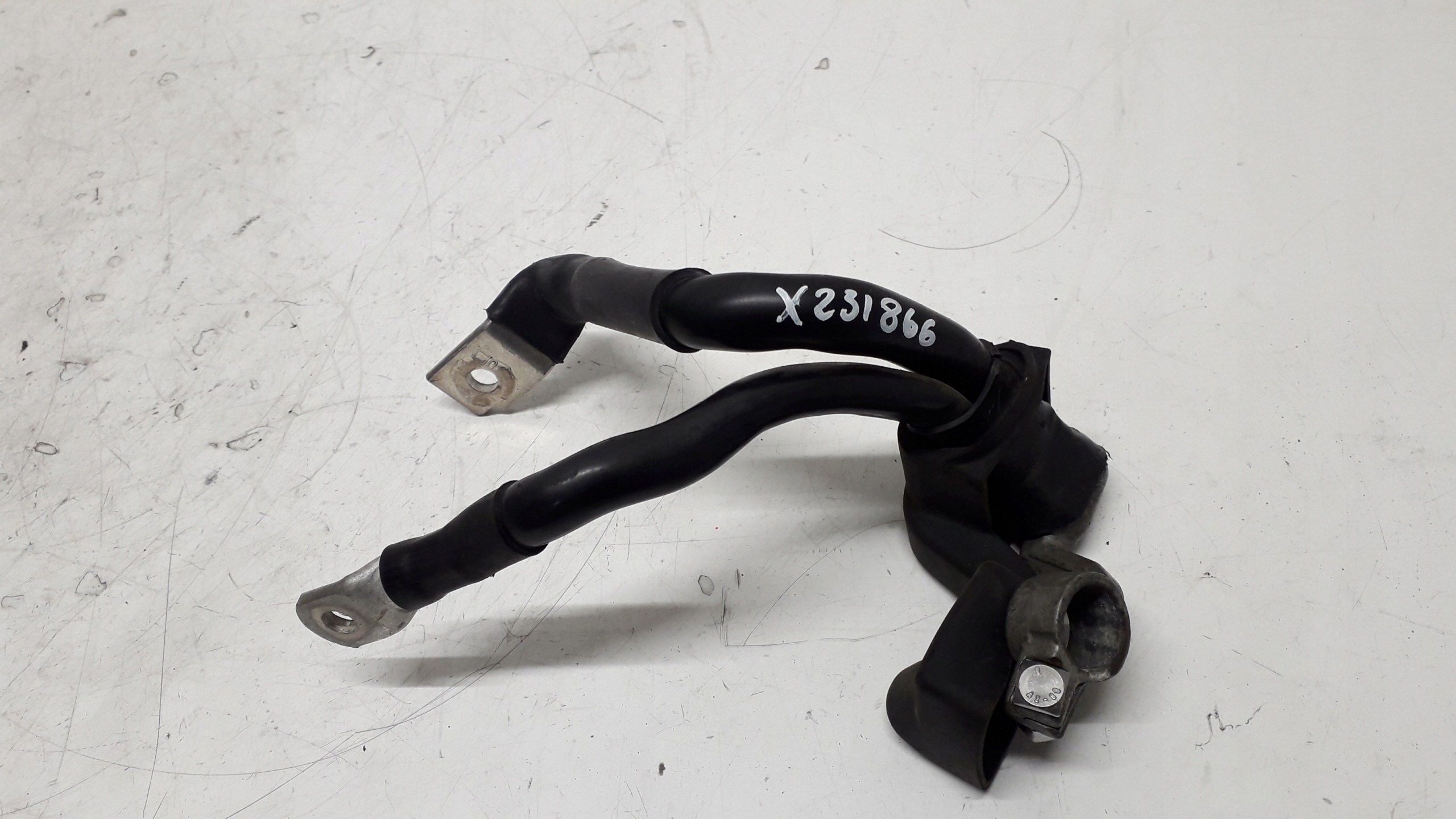 VW PHAETON KLEMA AKUMULATORA MINUSOWA