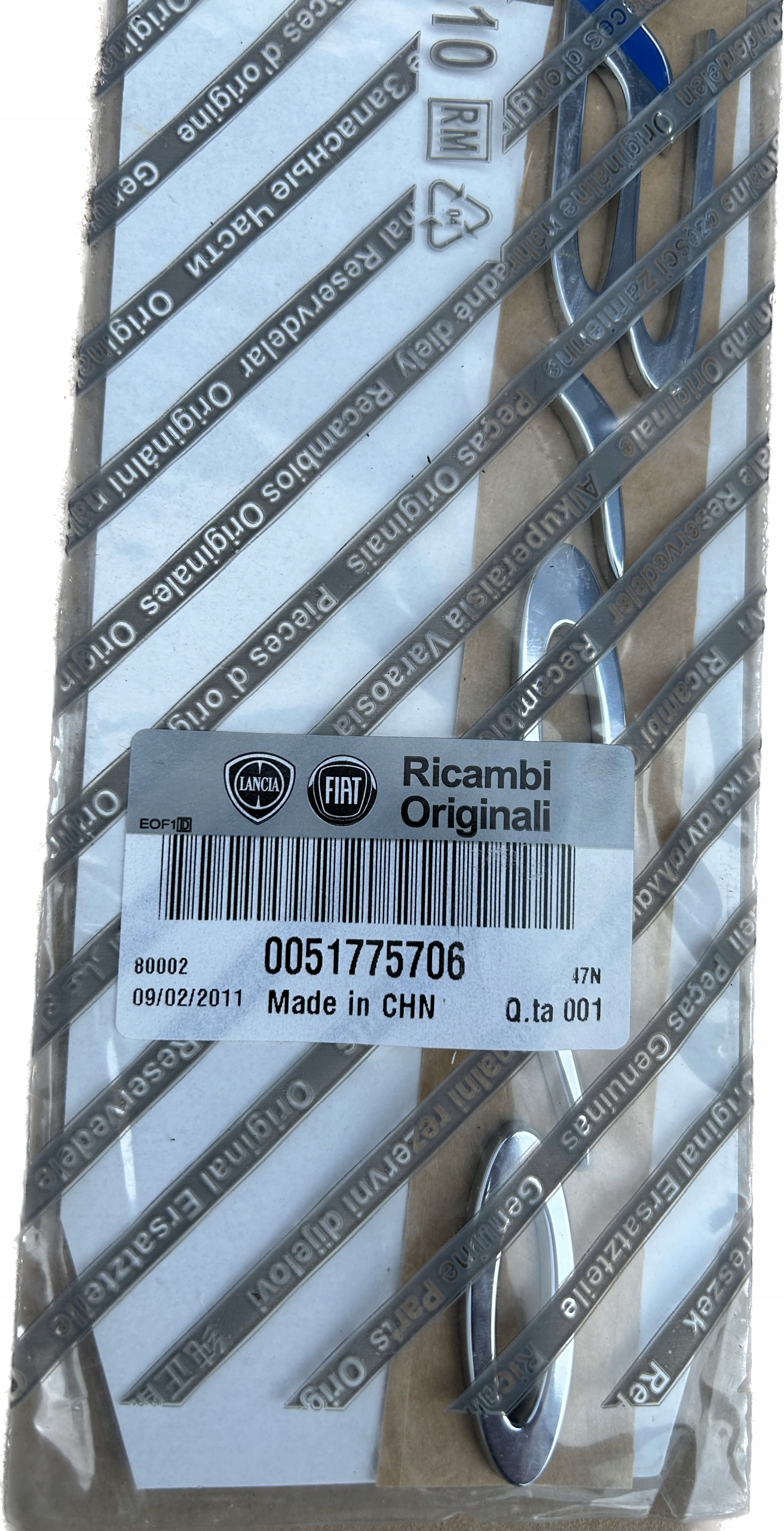 ZNAK EMBLEMAT FIAT BRAVO II NOWY ORYGINAŁ 51775706 Marka Fiat