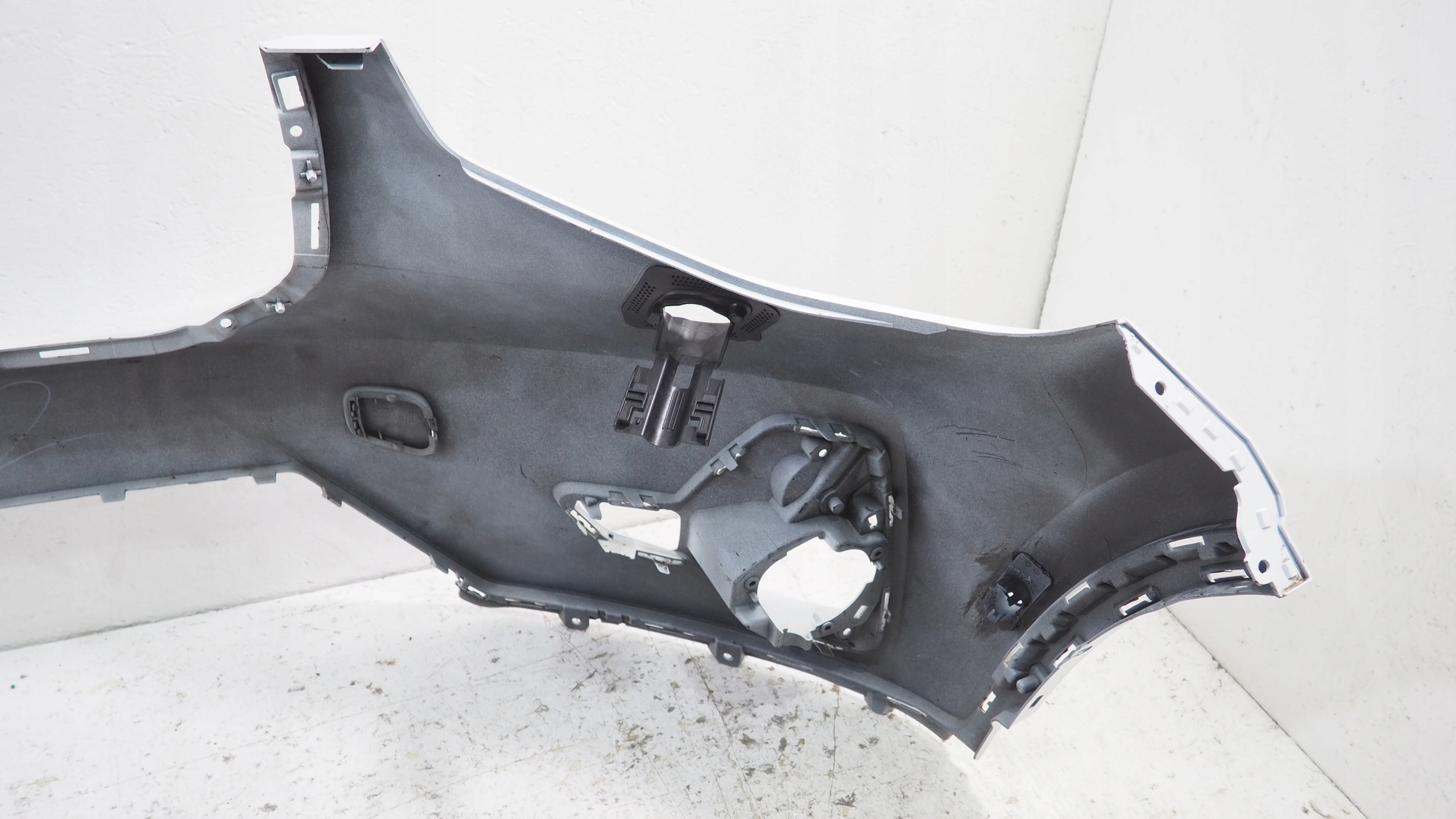 Volvo XC40 lift bumper front front 31690933
