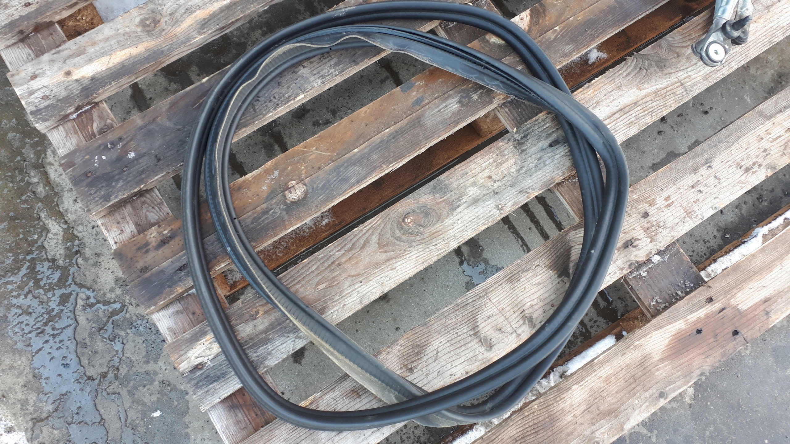 A6 C7 4G gasket bonnet boot rear part sedan