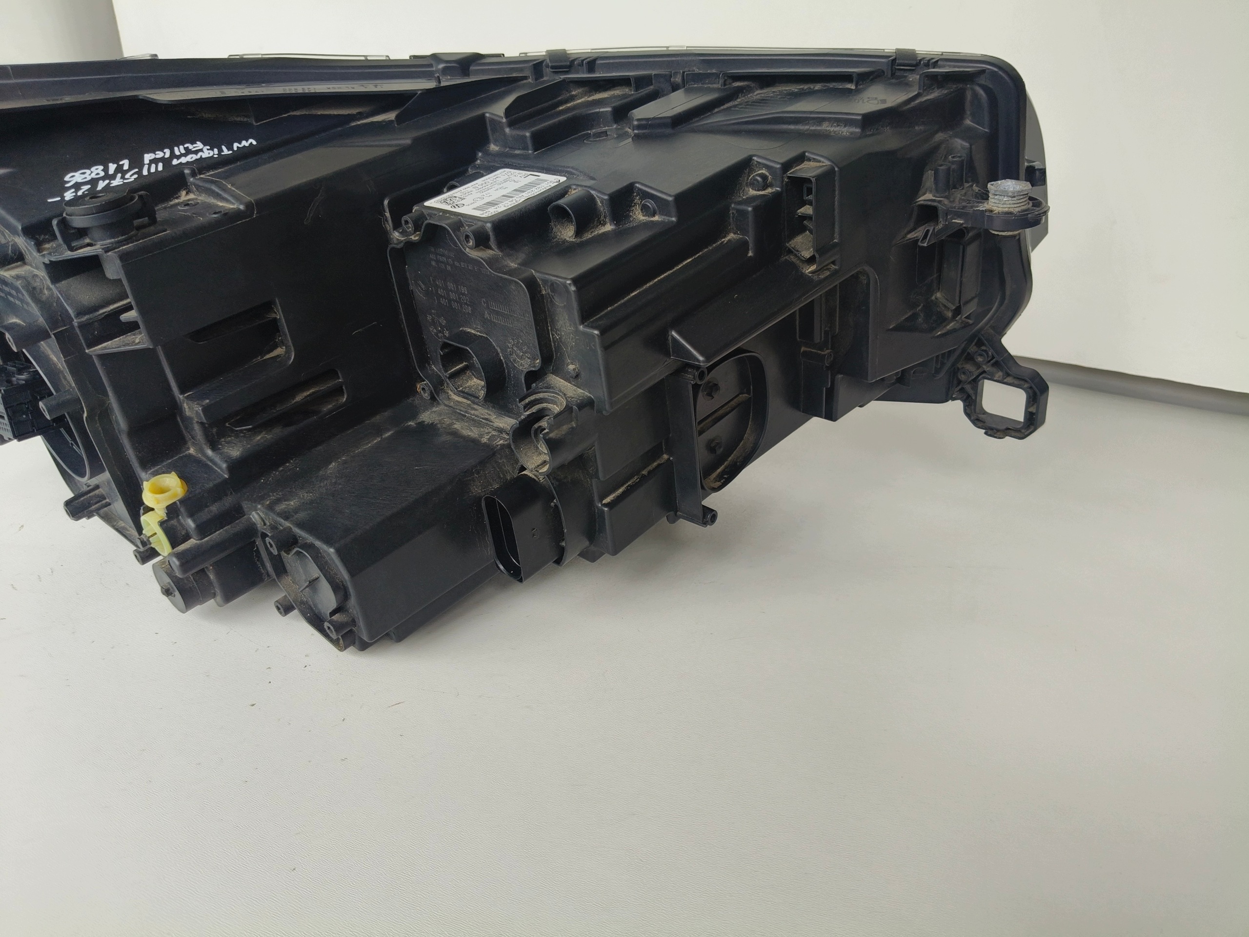 light left REFLEKTOR VW TIGUAN III 571 23- FULL LED