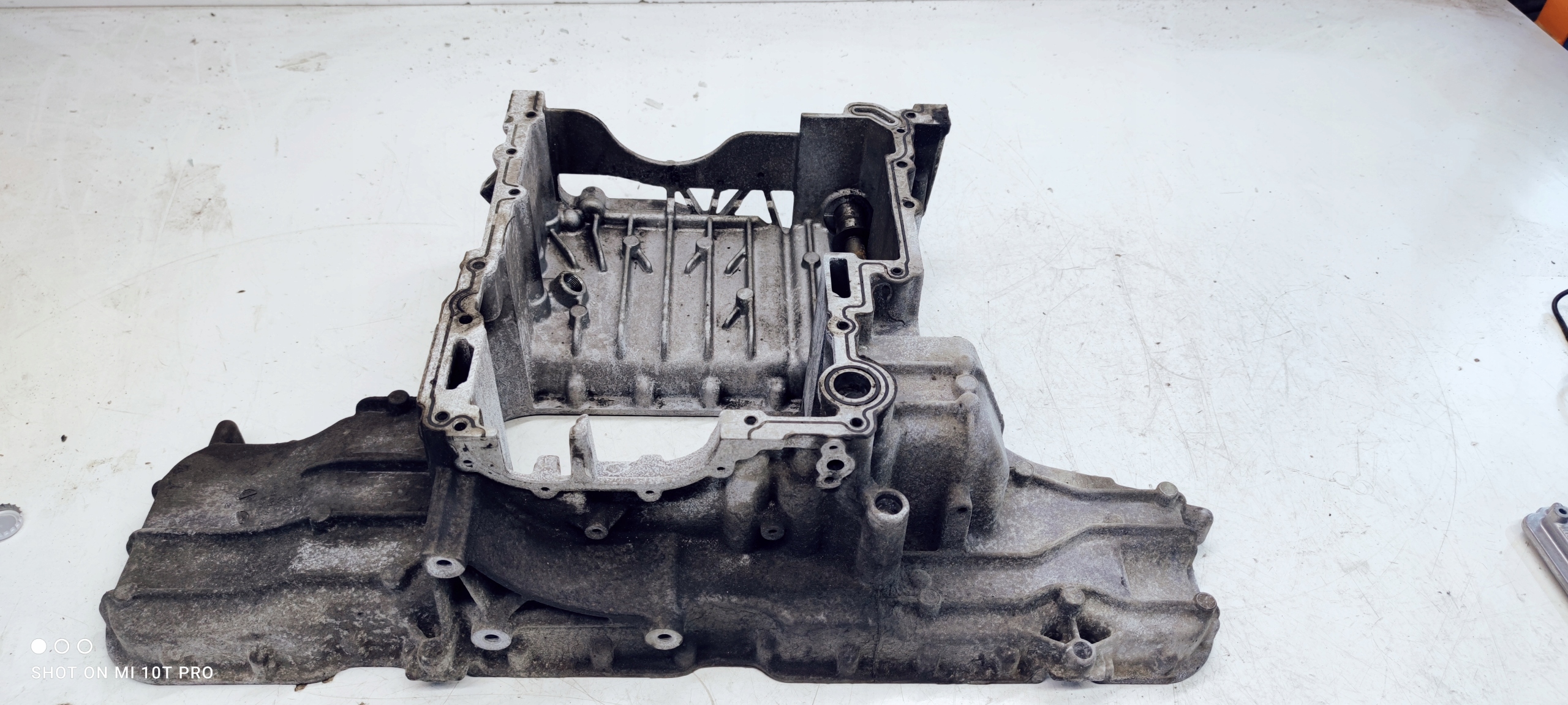 CARTER HUILE AUDI 3.0 TDI 2.7 TDI 059103603AF