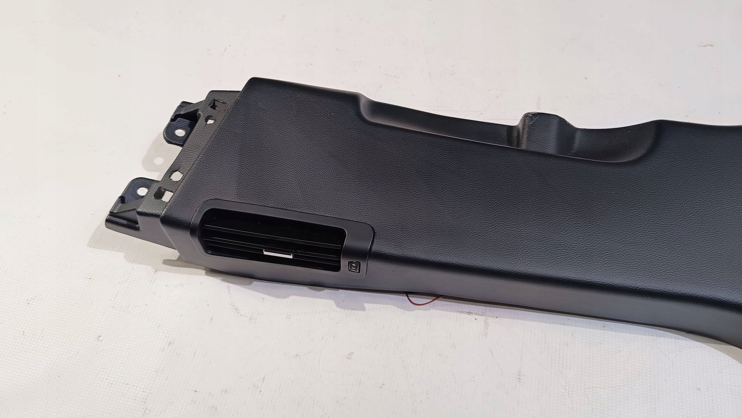 cover side left left lower slupka B Maserati Quattroporte GTS 2013
