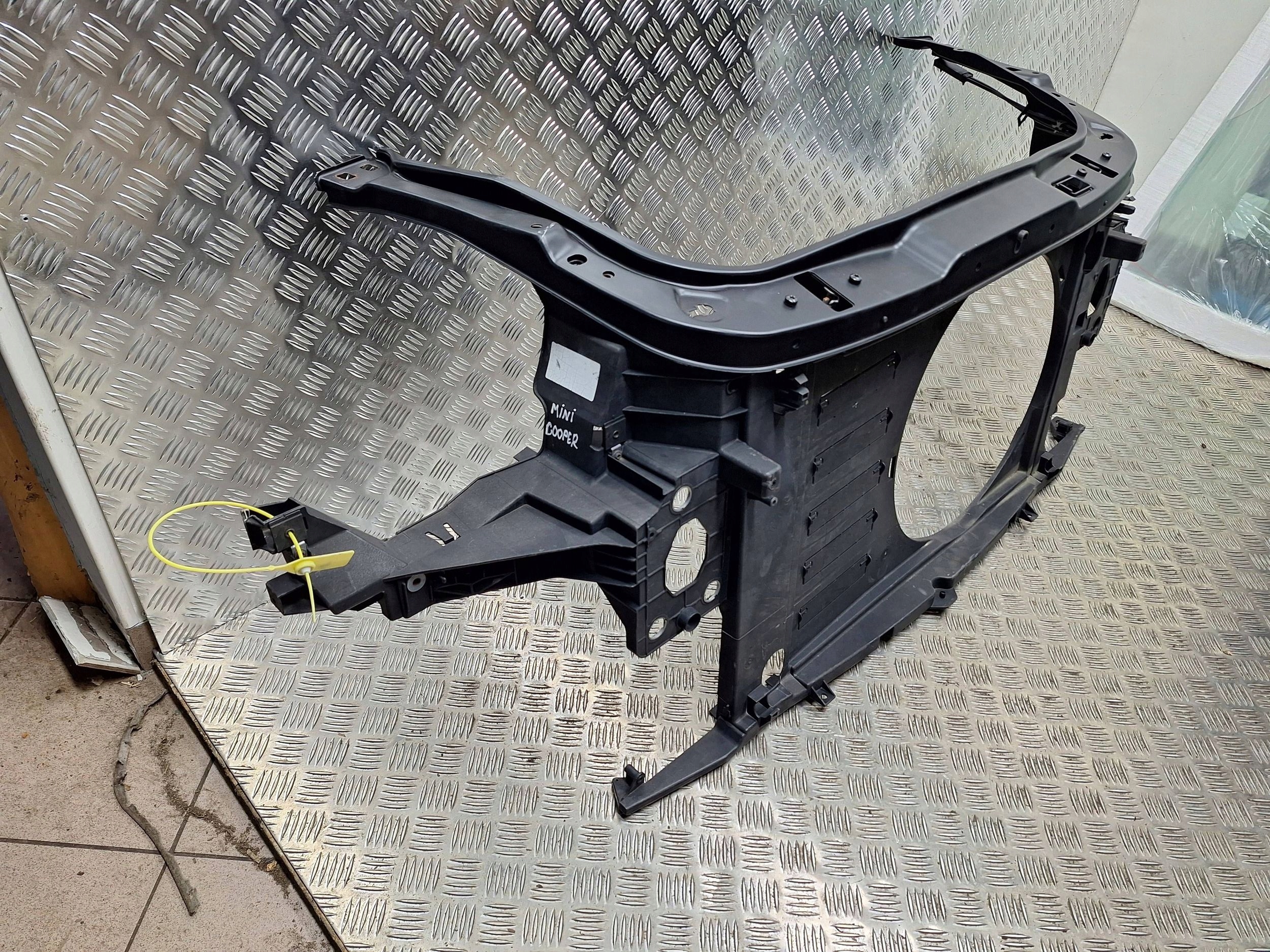 support panel for radiators pillar MINI COOPER ONE R56 petrol 06-10 7145012