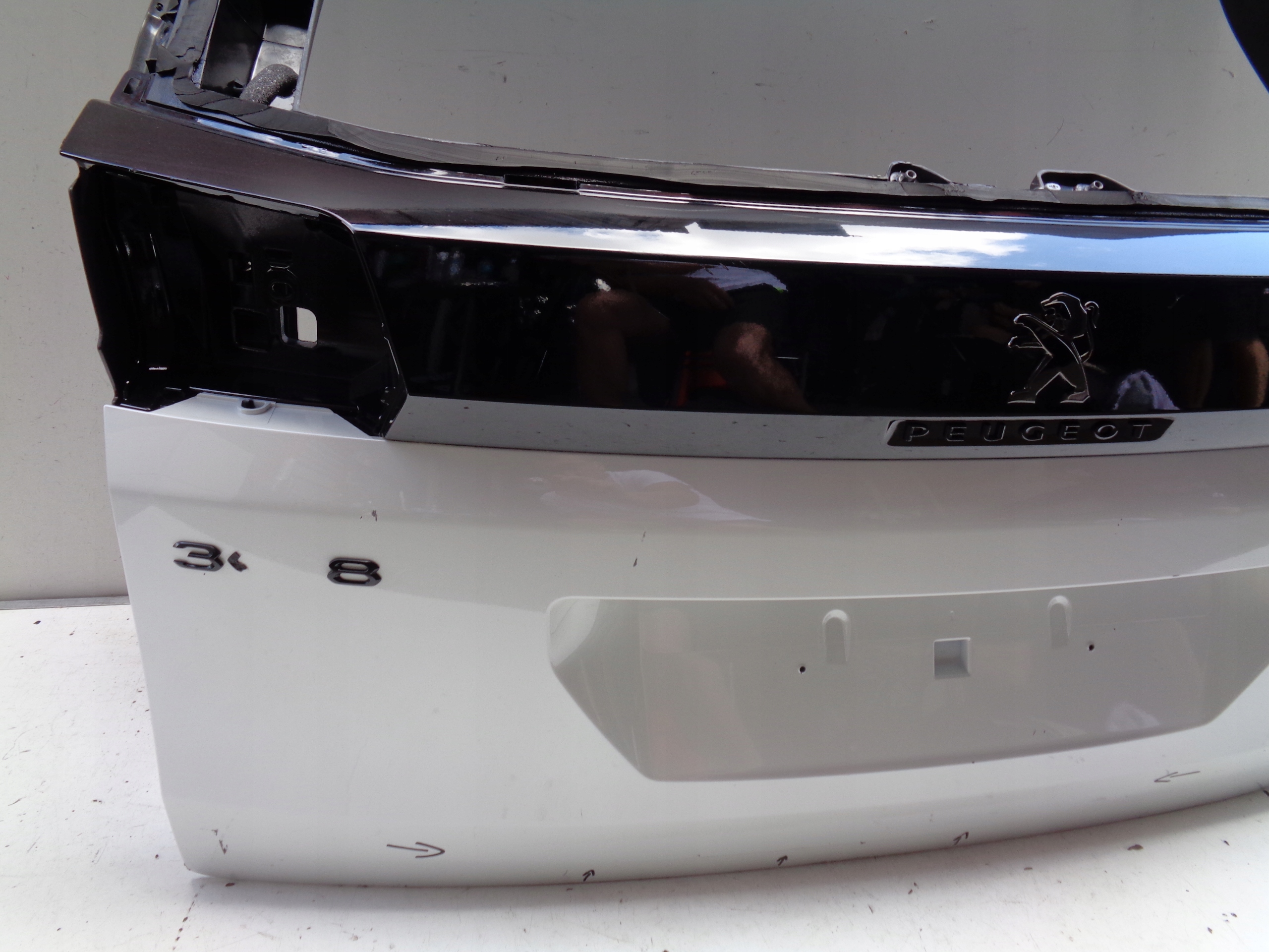 boot doors PEUGEOT 3008 II 16- NR 41868
