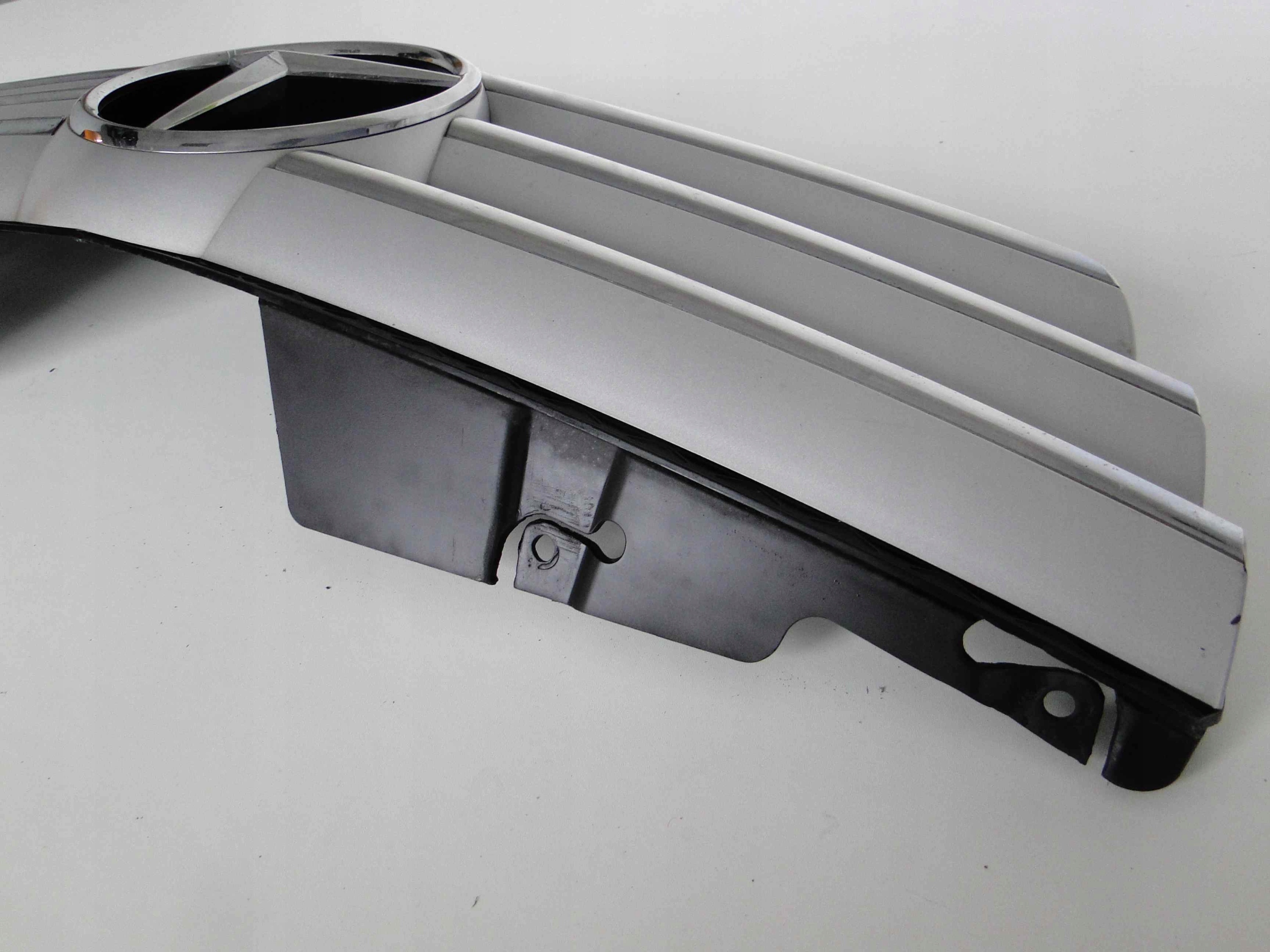 MERCEDES SL R230 230 LIFT GRILL ATRAPA Strona zabudowy przód