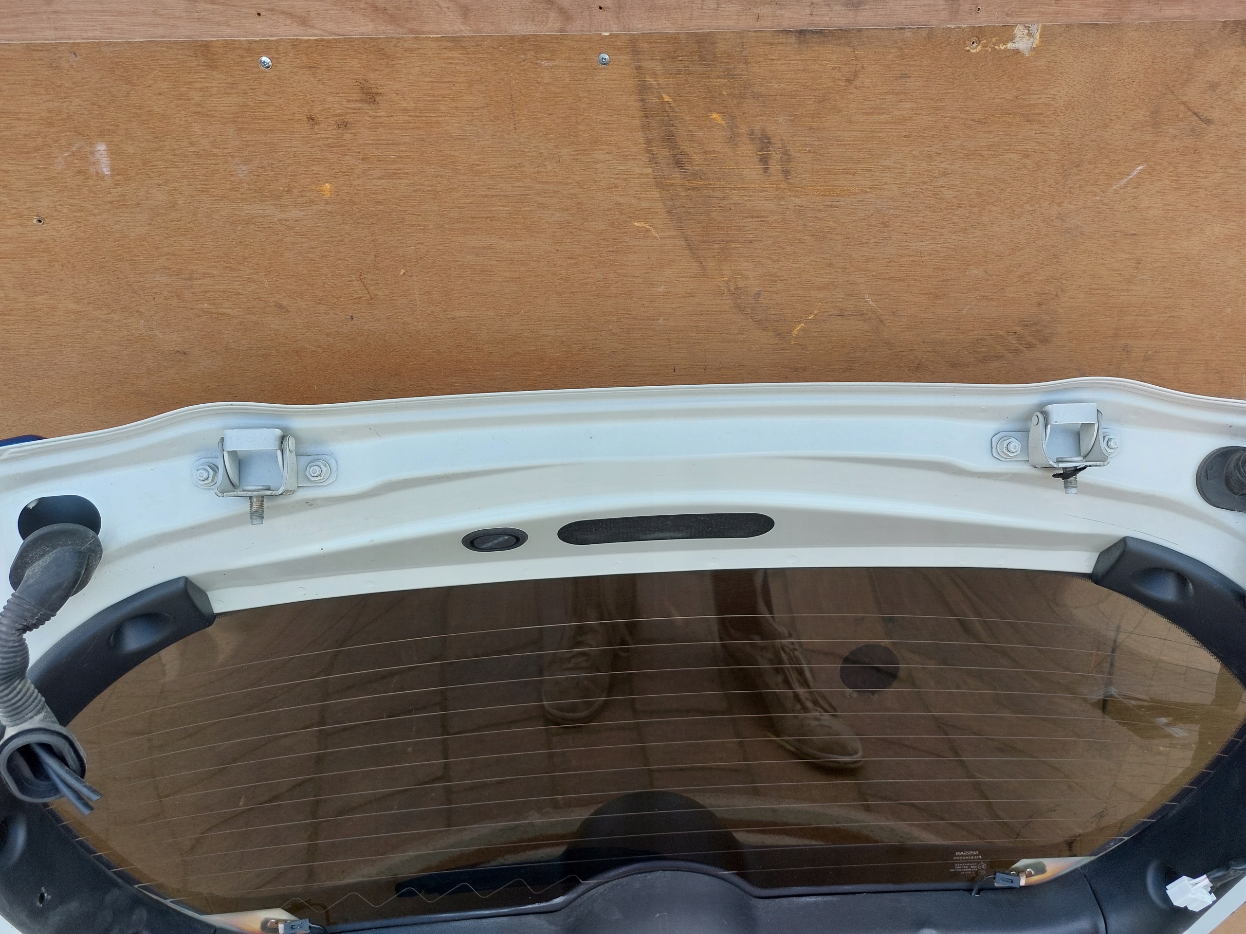 boot door NISSAN JUKE and 15r BIALA KAMERA