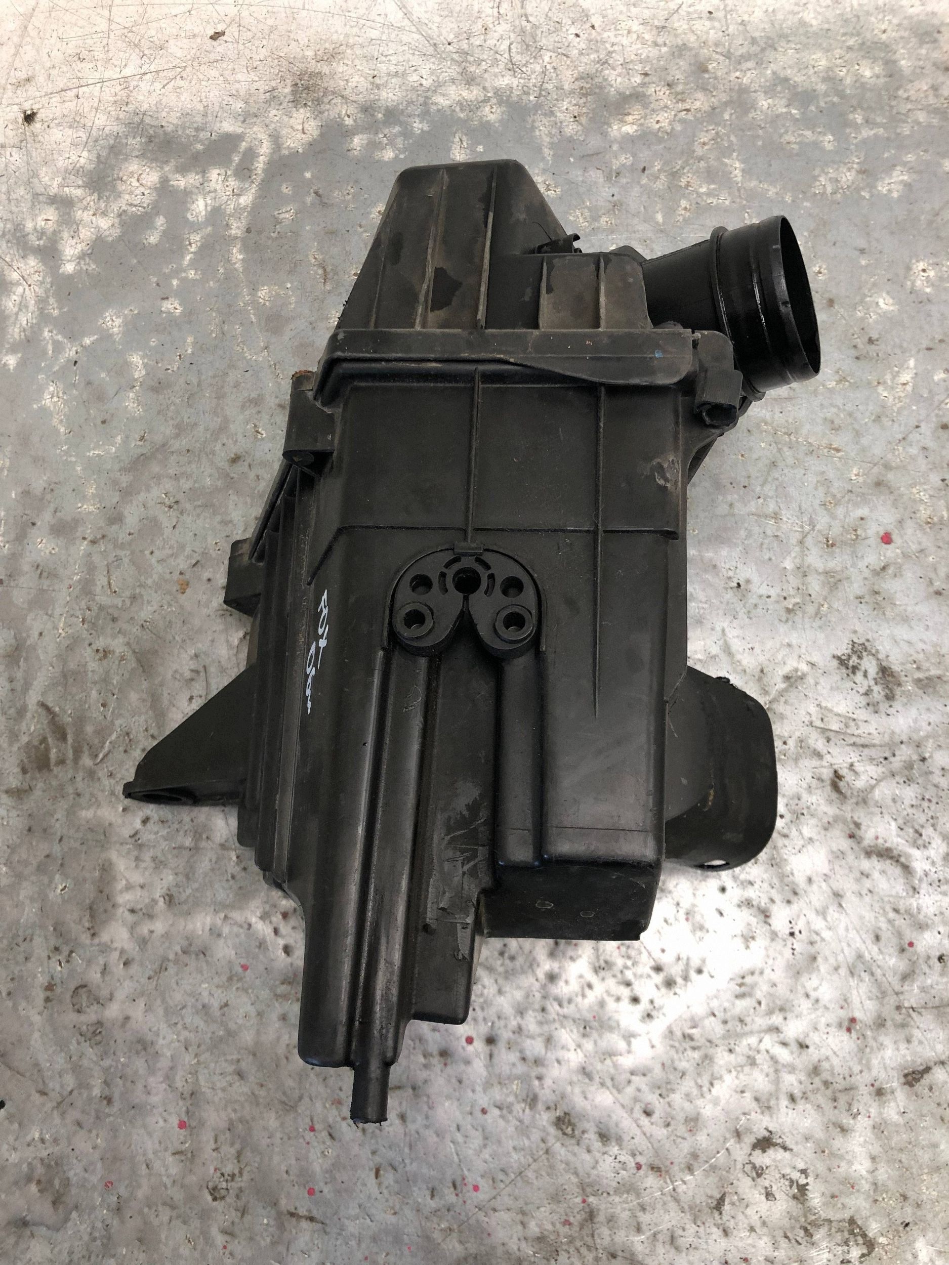 Gehäuse filter luft VW FOX 5Z0129607B 038906461B