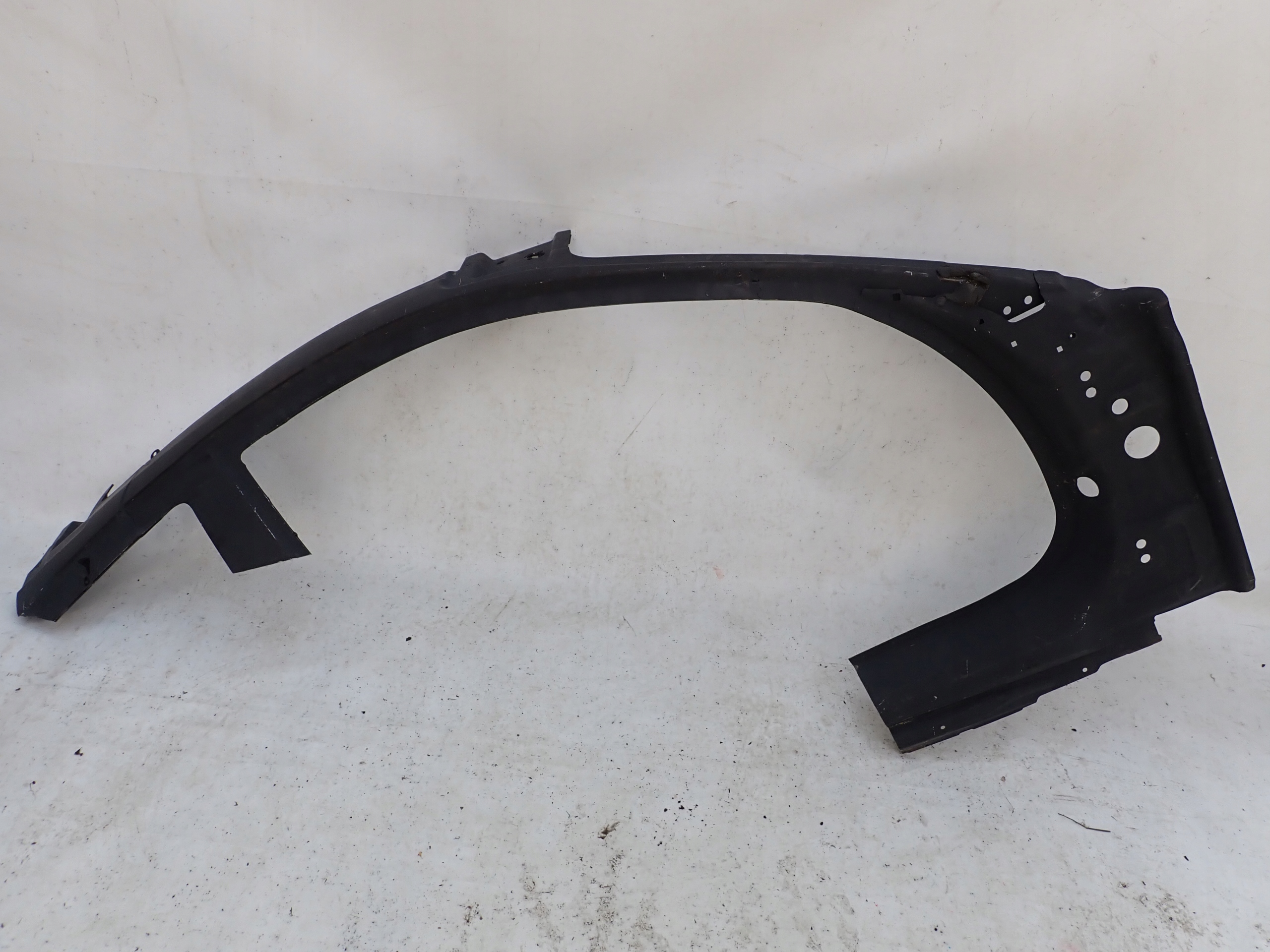 FERRARI ROMA 20-24 pillar RAMA side right