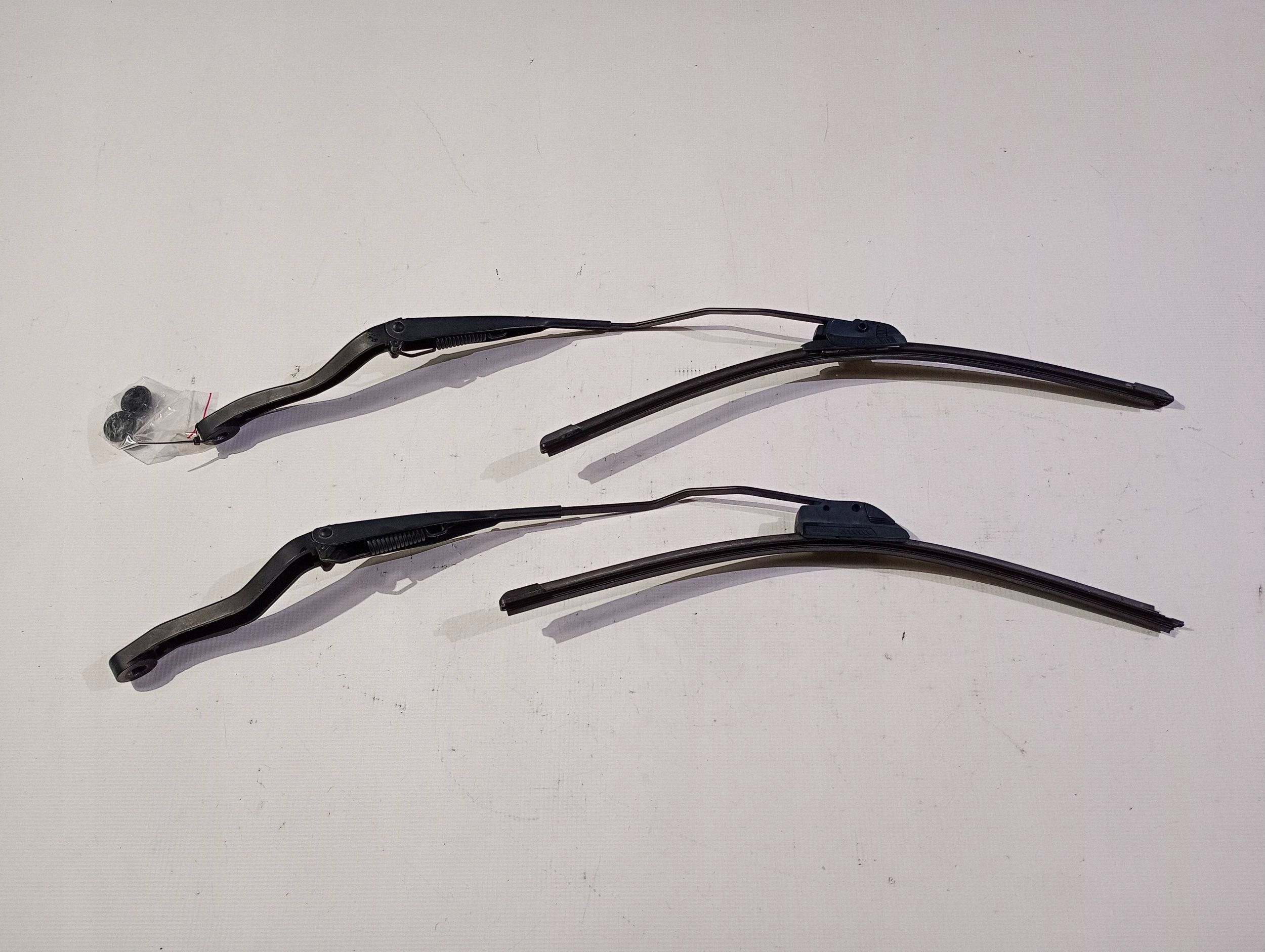Braccio tergicristallo VETRO finestrini czolowej komplet Dodge Ram 1500 2009-2018