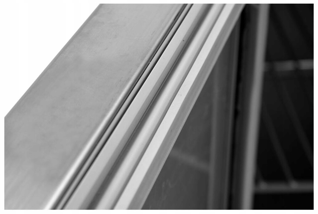 SZAFA MROŹNICZA 600L 680X810X2010 POJEDYNCZA YATO YG-05216 Kolor dominujący srebrny/szary