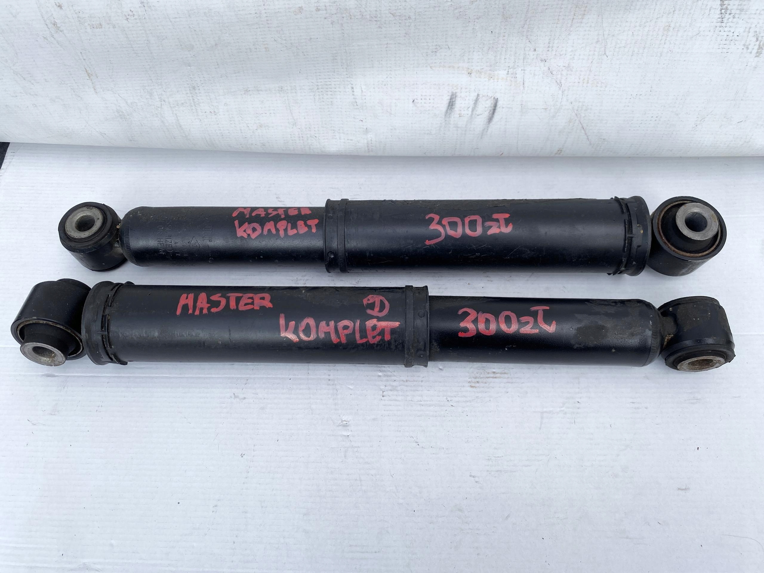 MASTER 3 and 4 MOVANO 2010 - shock absorbers rear part rear. ORYGINALNE KOMPLET 2 SZTK