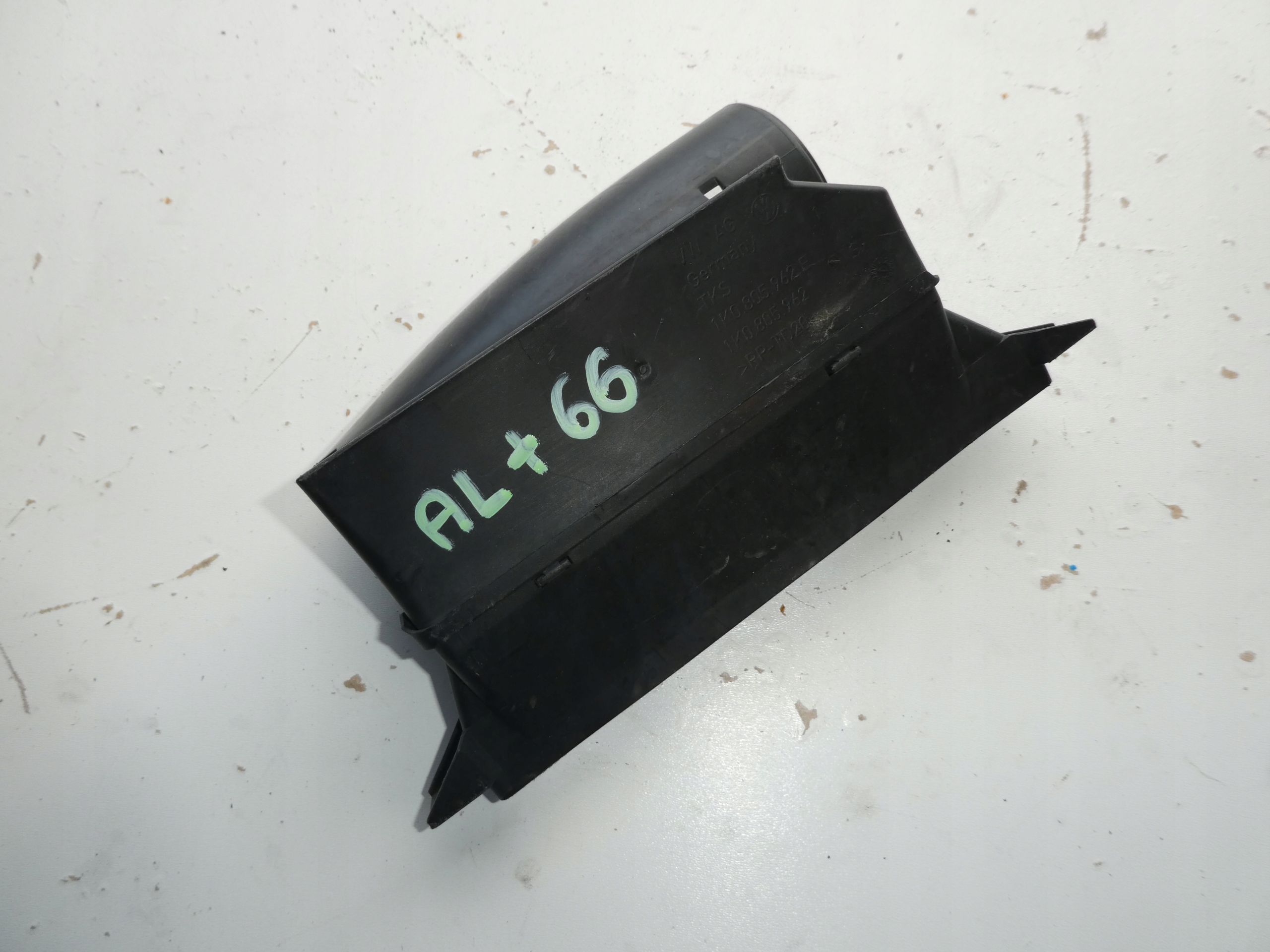 intake air steering wheel, 1K0805962E VW SKODA SEAT