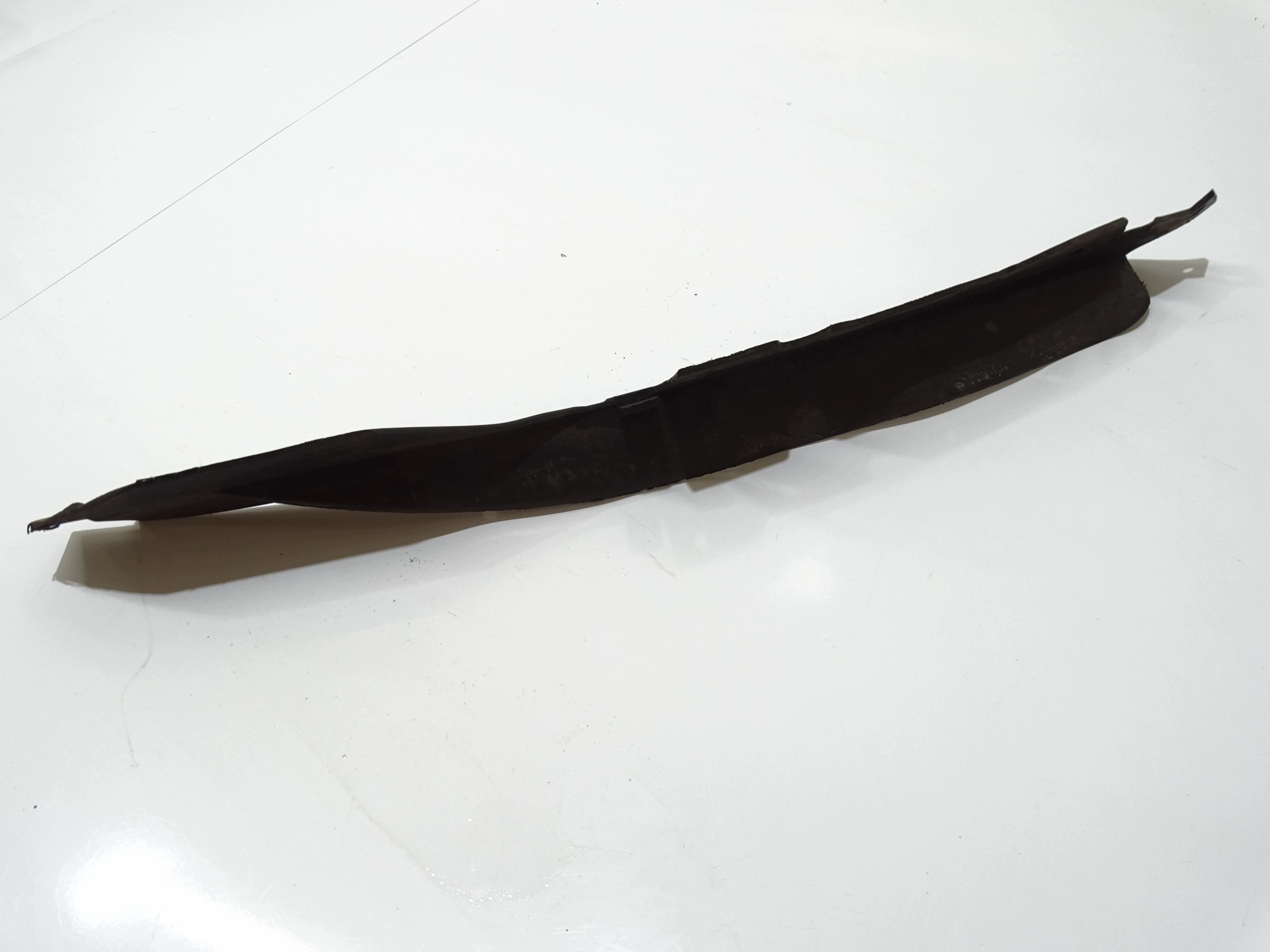 accessories lower of a bumper BMW E90 7892697