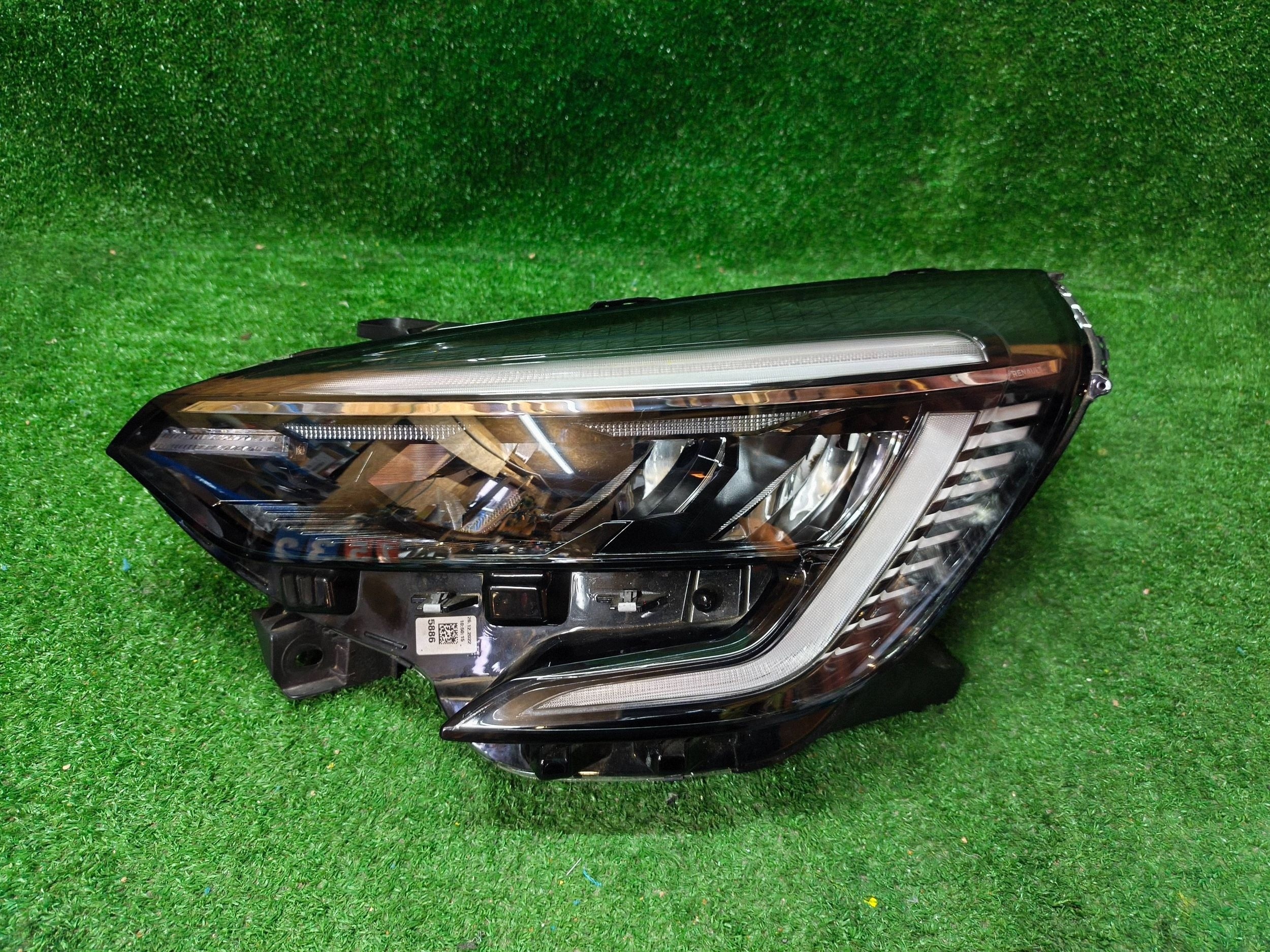 REFLEKTOR left front RENAULT CLIO V 19- FULL LED NR.1532