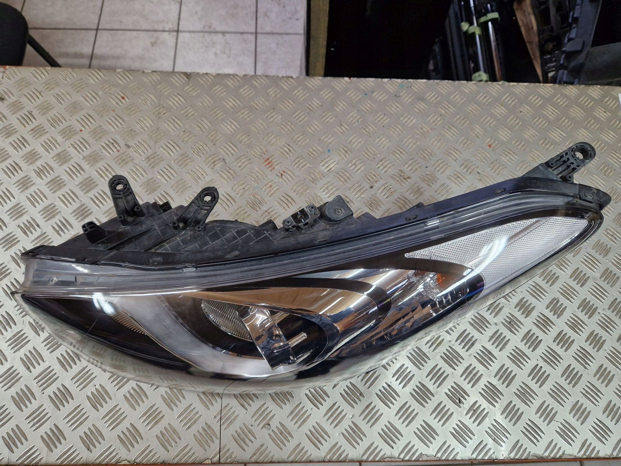 light left front lens HYUNDAI I30 II 2012R->