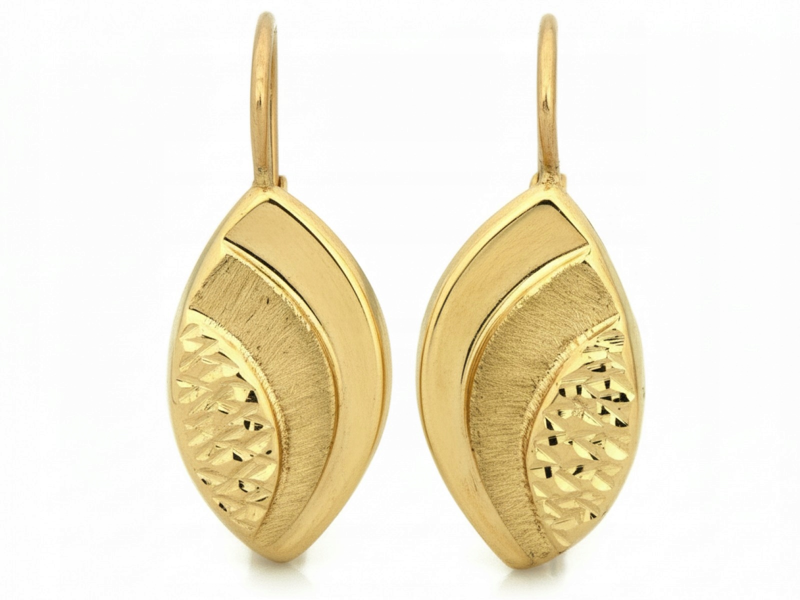 Náušnice s elegantním módním anglickým diamantovým vzorem 14k