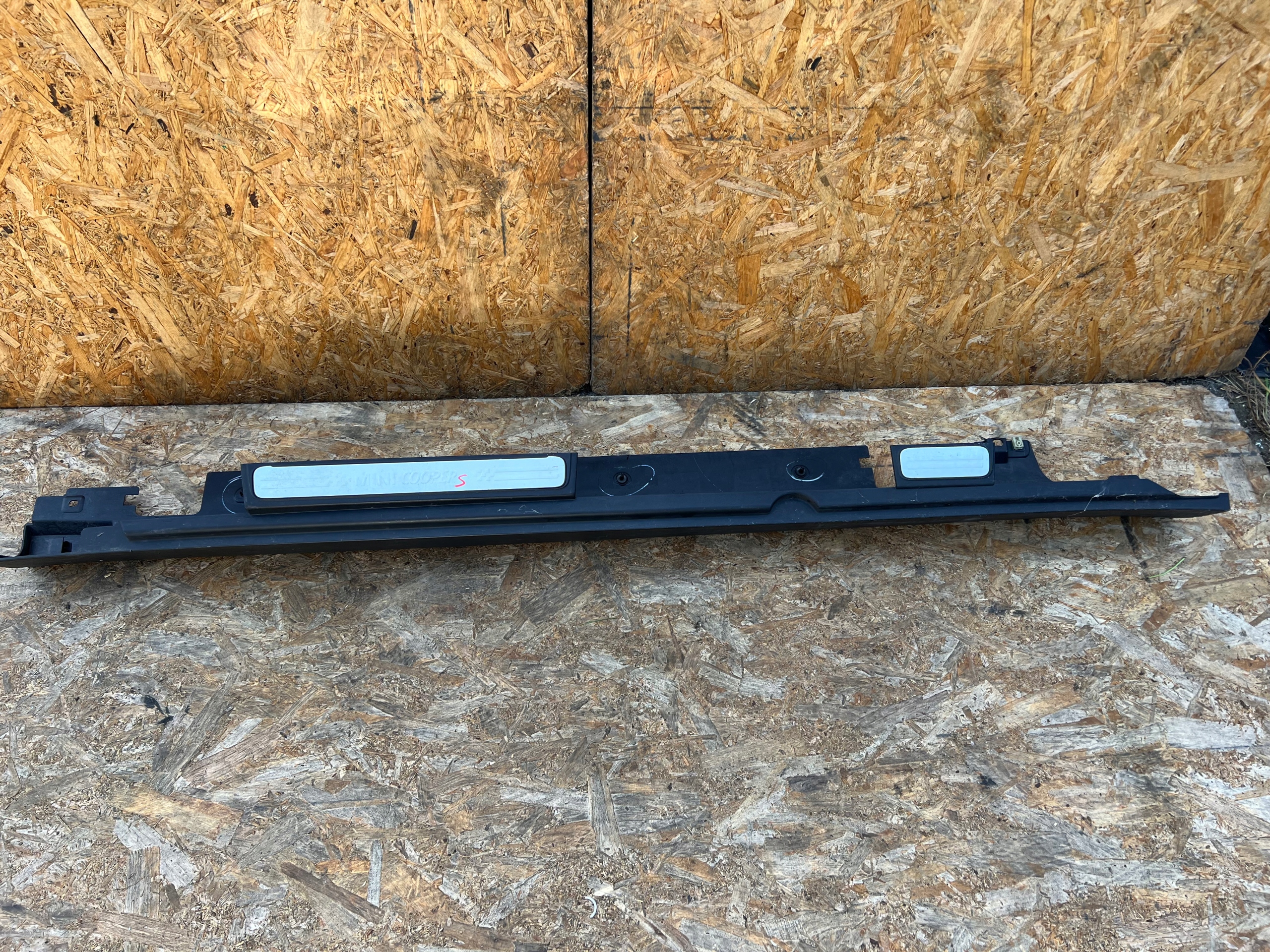 moulding threshold cap left MINI CLUBMAN F54 2017R