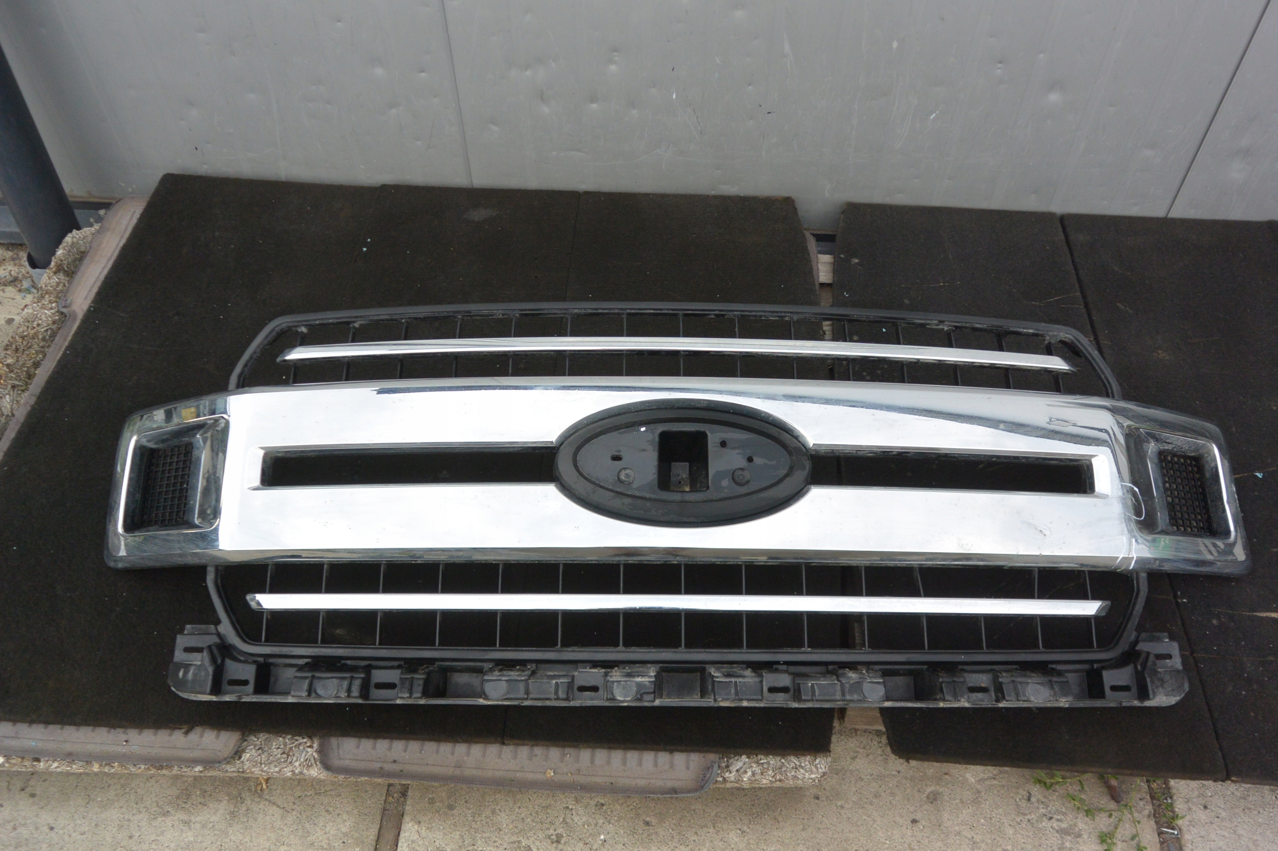 maska nárazníku předek FORD F150 18-20