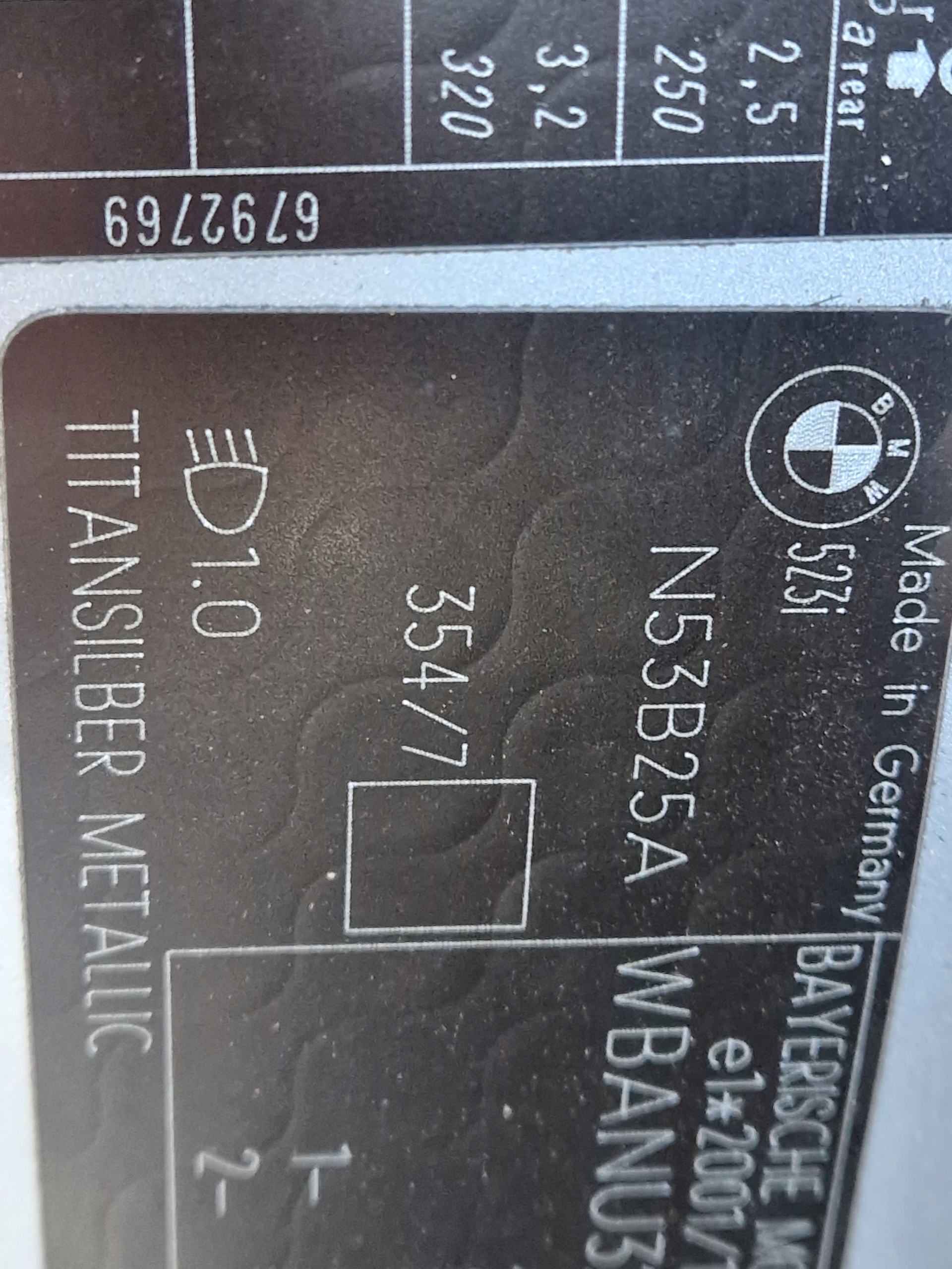 lišta prahová levá BMW E60 LIFT 354/7