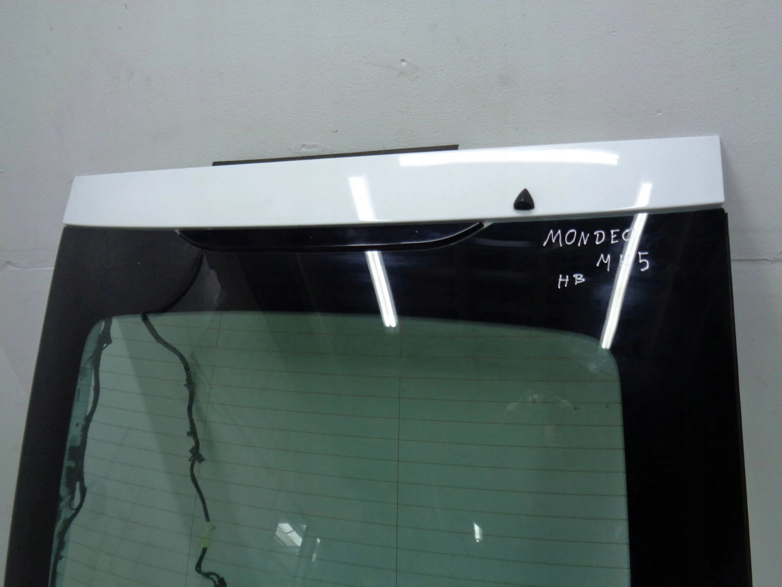 FORD MONDEO MK5 14r> HB trunk door boot window