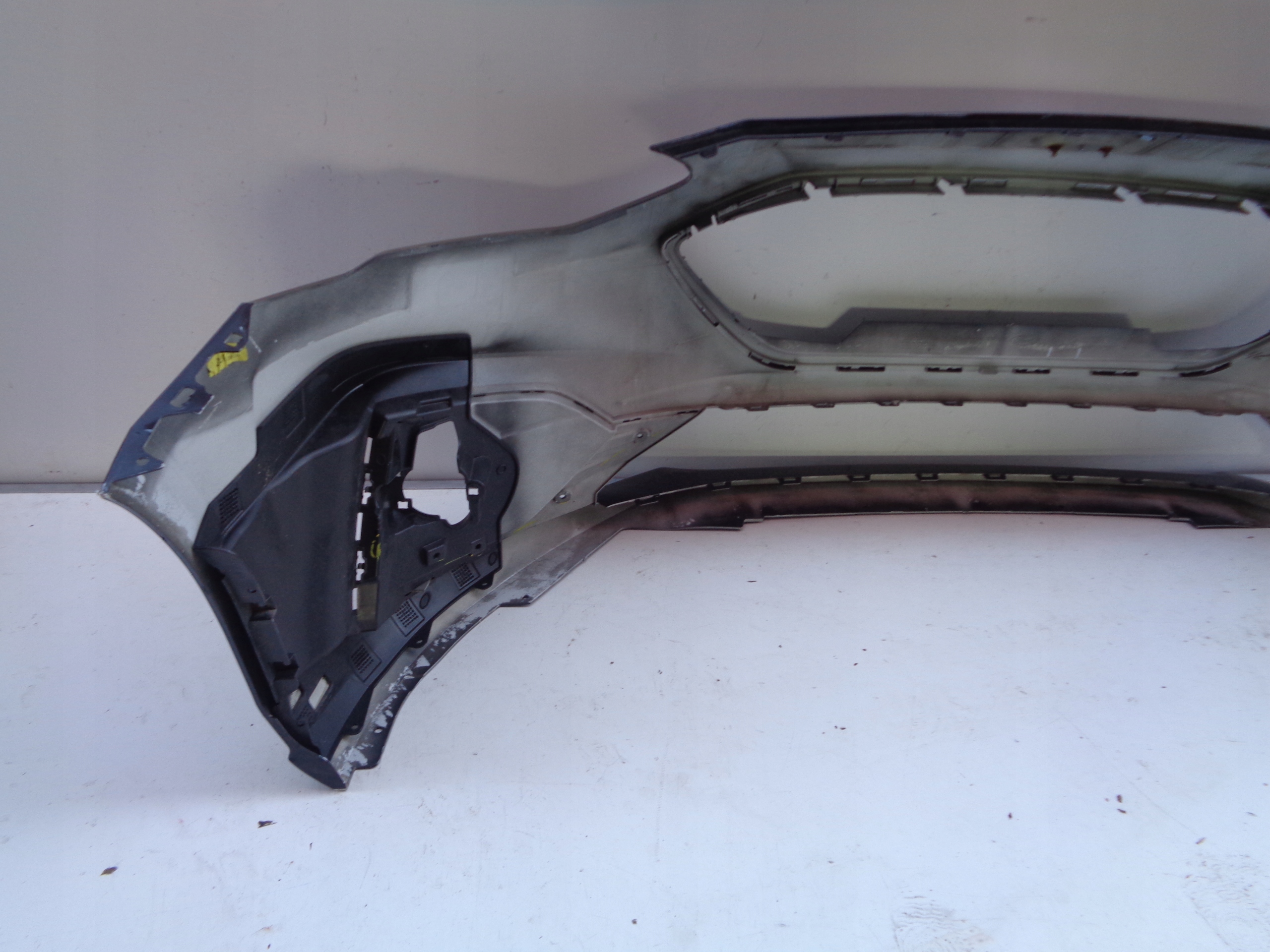 Frontstoßstange FORD FOCUS MK4 18- ST-LINE 27513
