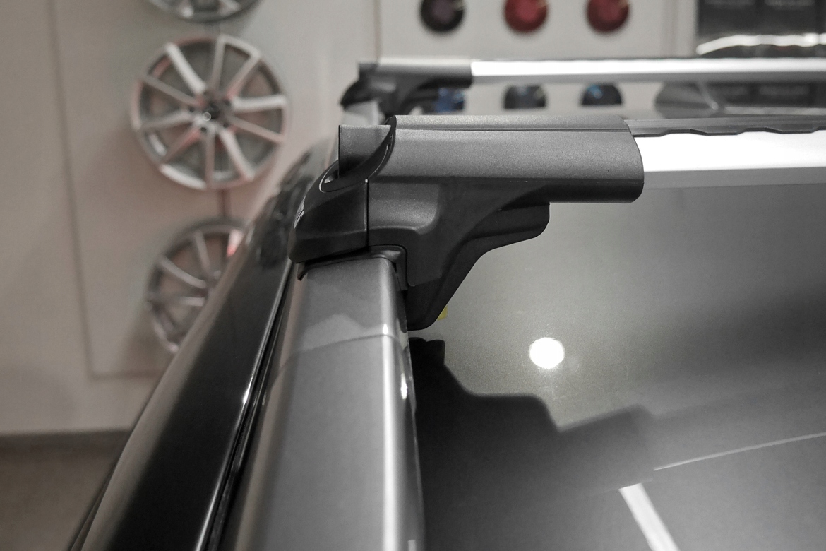 Bagaznik dachowy relingi SUZUKI Grand Vitara 98-05 Długość belki 82 cm