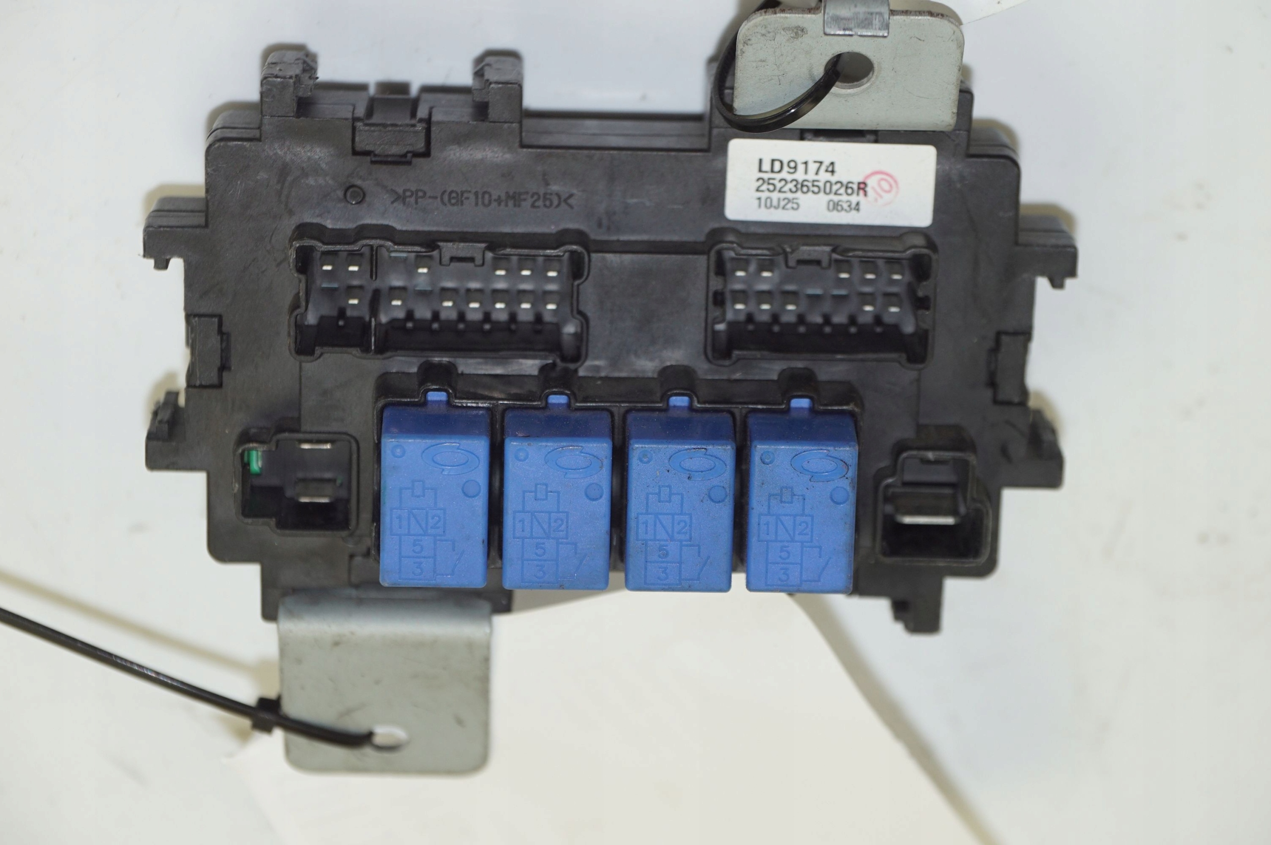 Module fusibles 252365026R RENAULT KOLEOS