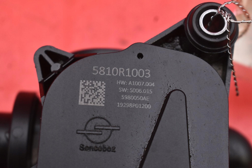 pumpa pumpa cirkulacije vode 4KE963375K AUDI E-TRON 55 408 KM 18-21