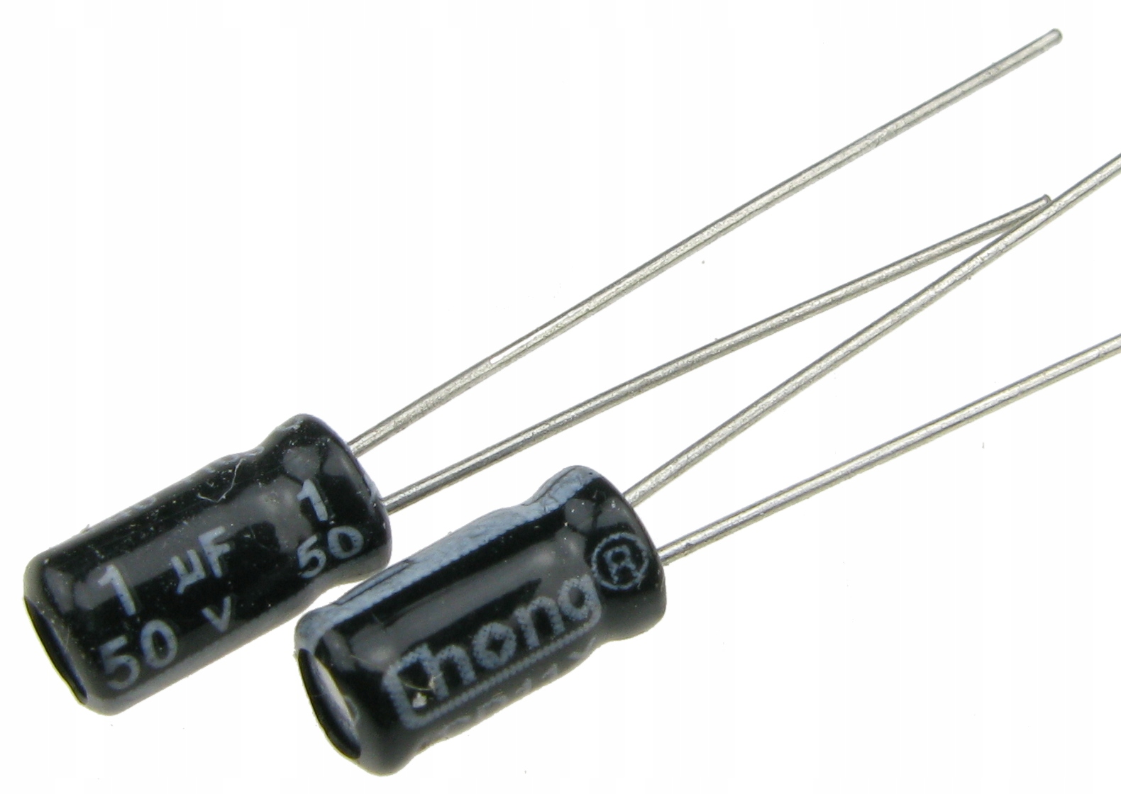 

1uF/50V 105'C 4x8mm (10 szt.) /1815-10