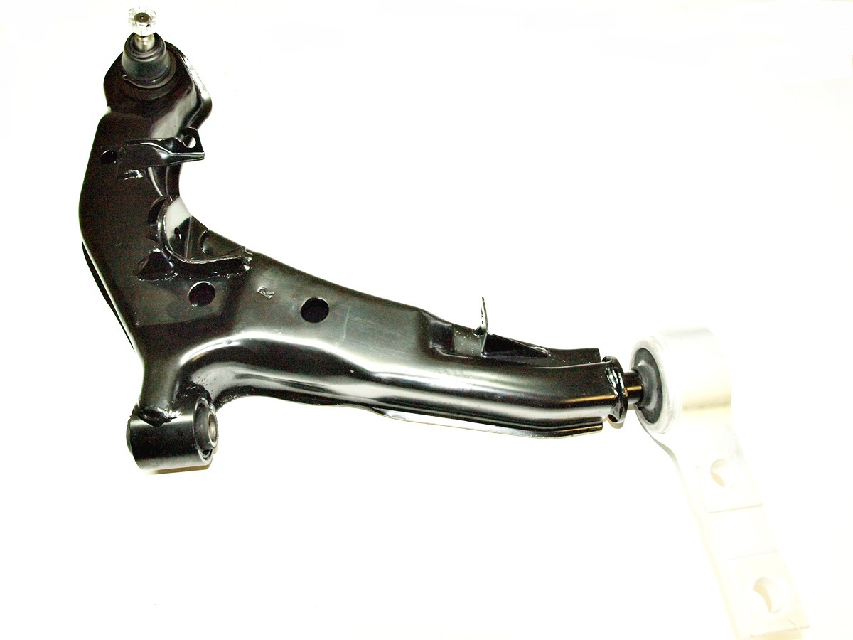 rameno pro Nissan Primera P12 2001-07 spodní přední část