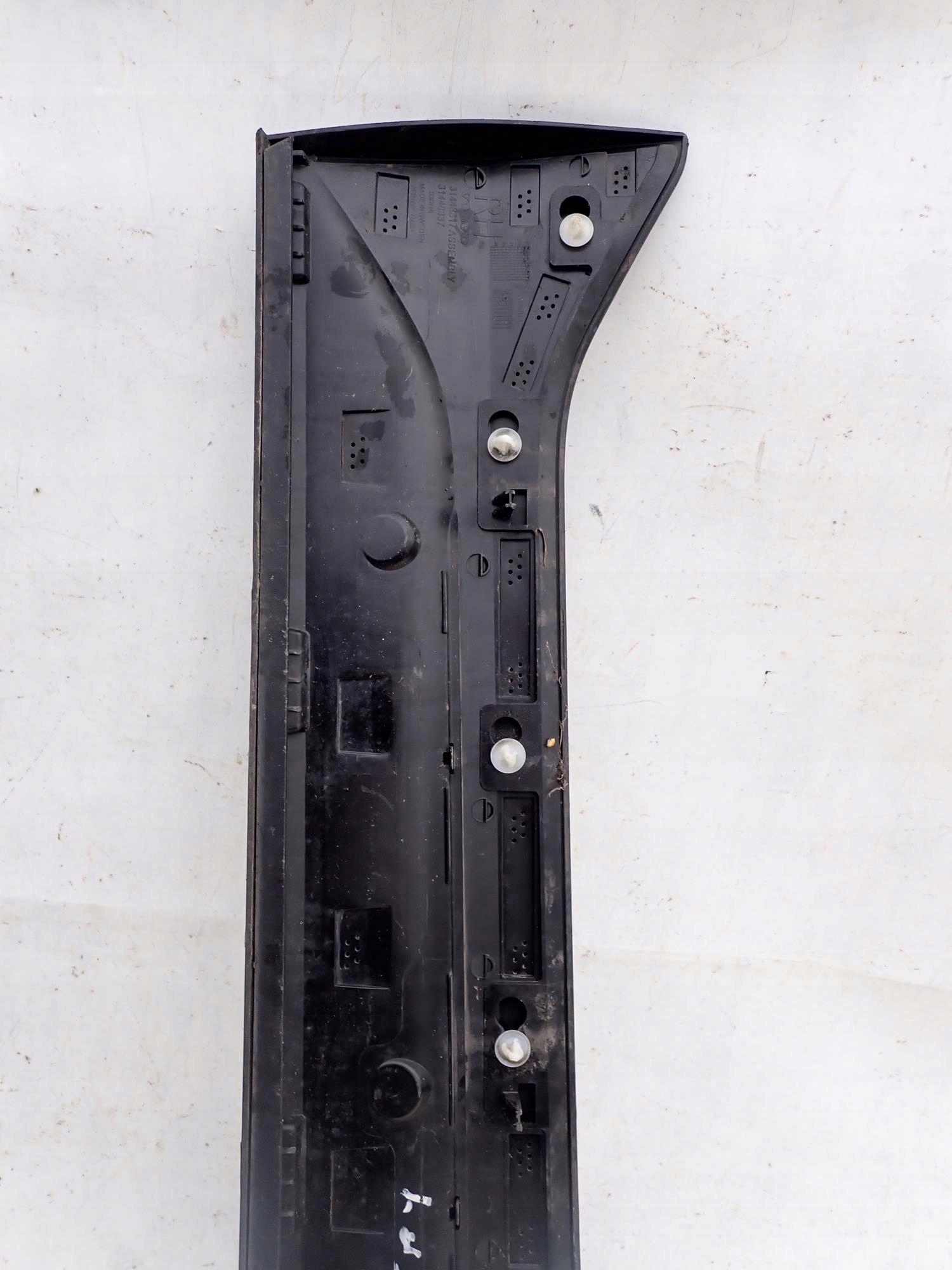 VOLVO XC40 17-> moulding door right front