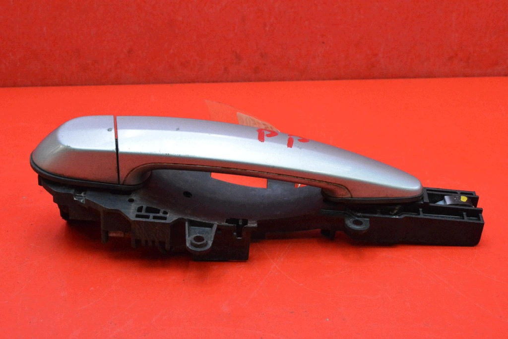 handle right front front A71/6 BMW E87 LIFT 5D HB 07-12
