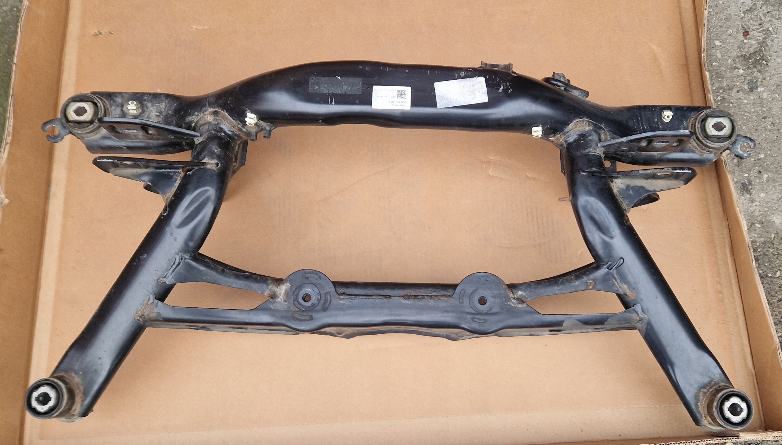 SANKI WÓZEK TYŁ 4X4 VW SKODA 5Q0505235J IDEAŁ ORYGINAŁ