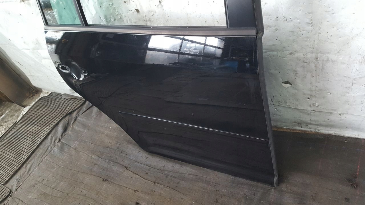 Tür heck hinten rechts VW Touran L041