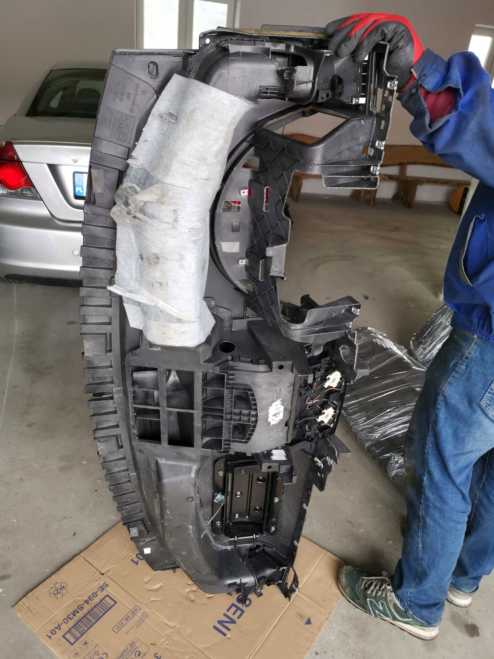 торпеда консоль Подушки volkswagen oe 7L6858451