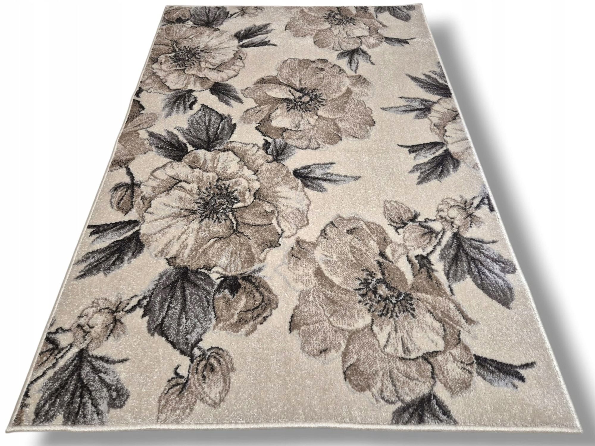Dywan Petra 200x300 krem w kwiaty beż motyw florystyczny botaniczny piwonie