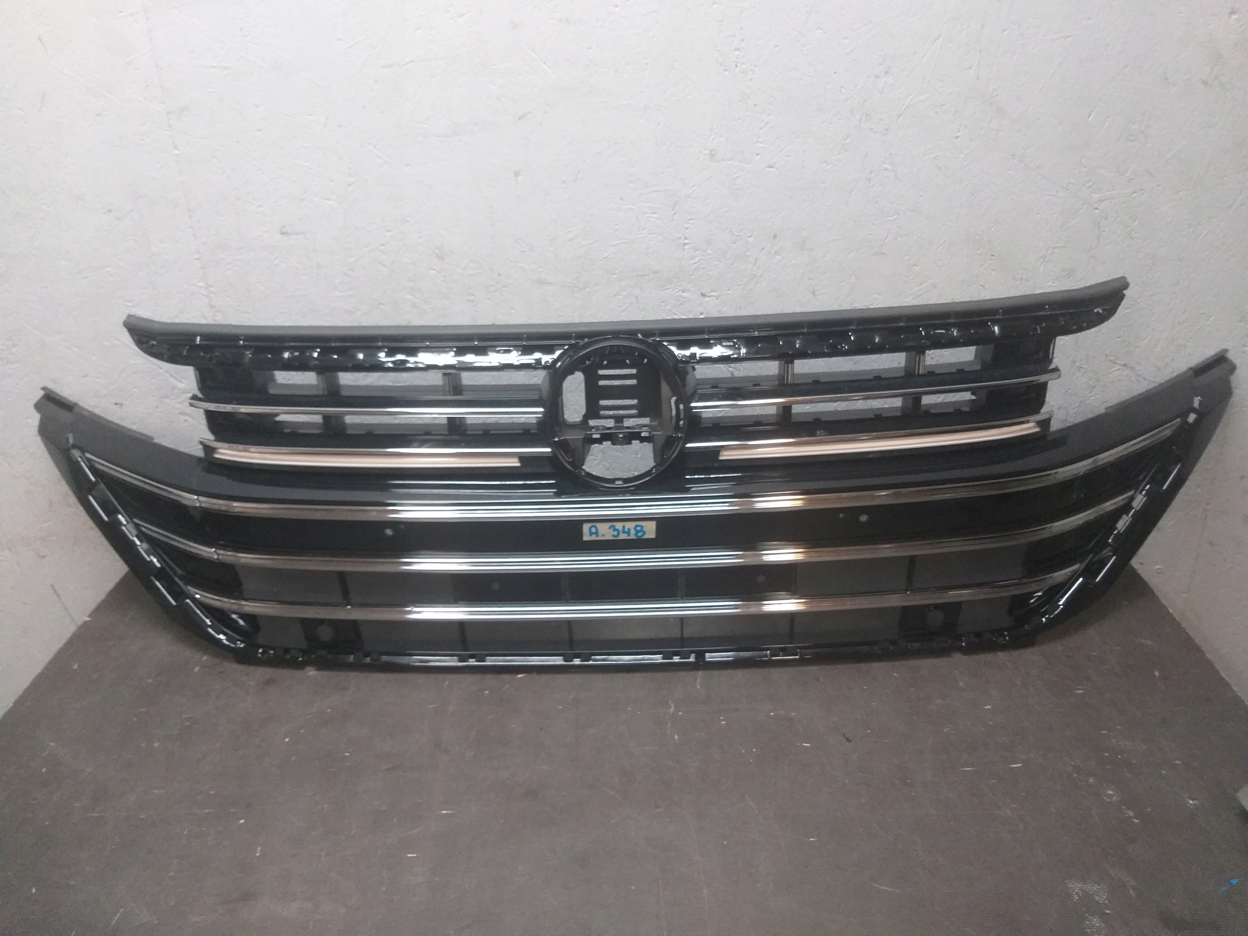VW Arteon 3H Kühlergrill FRONTGRILL Kühlergitter 3G8853651 - Thumbnail 1
