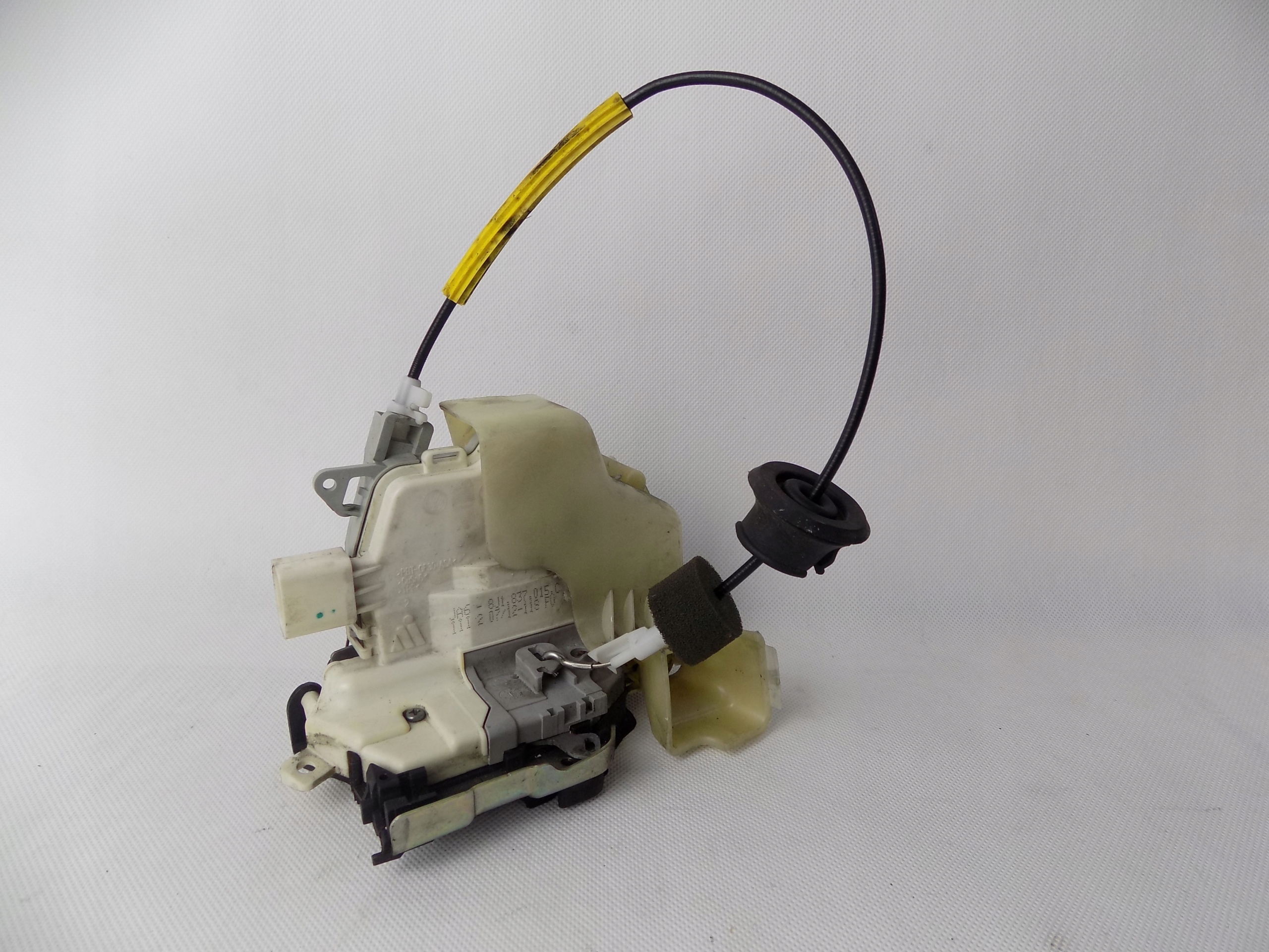 A4 A5 Q5 ЗАМОК ДВЕРІ ЛІВИЙ PRZODj1837015c 7-ПІНИ-КОНТАКТИ