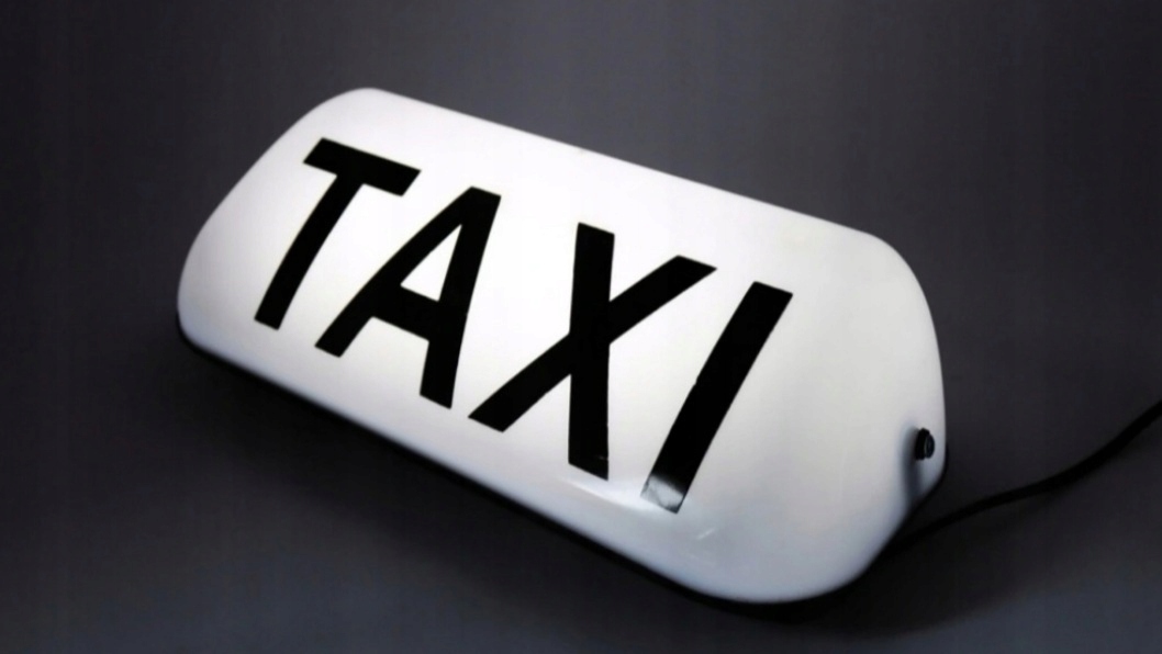 KOGUT TAXI LAMPA LED WTYCZKA ZAPALNICZKI WYŁĄCZNIK Producent części Inny