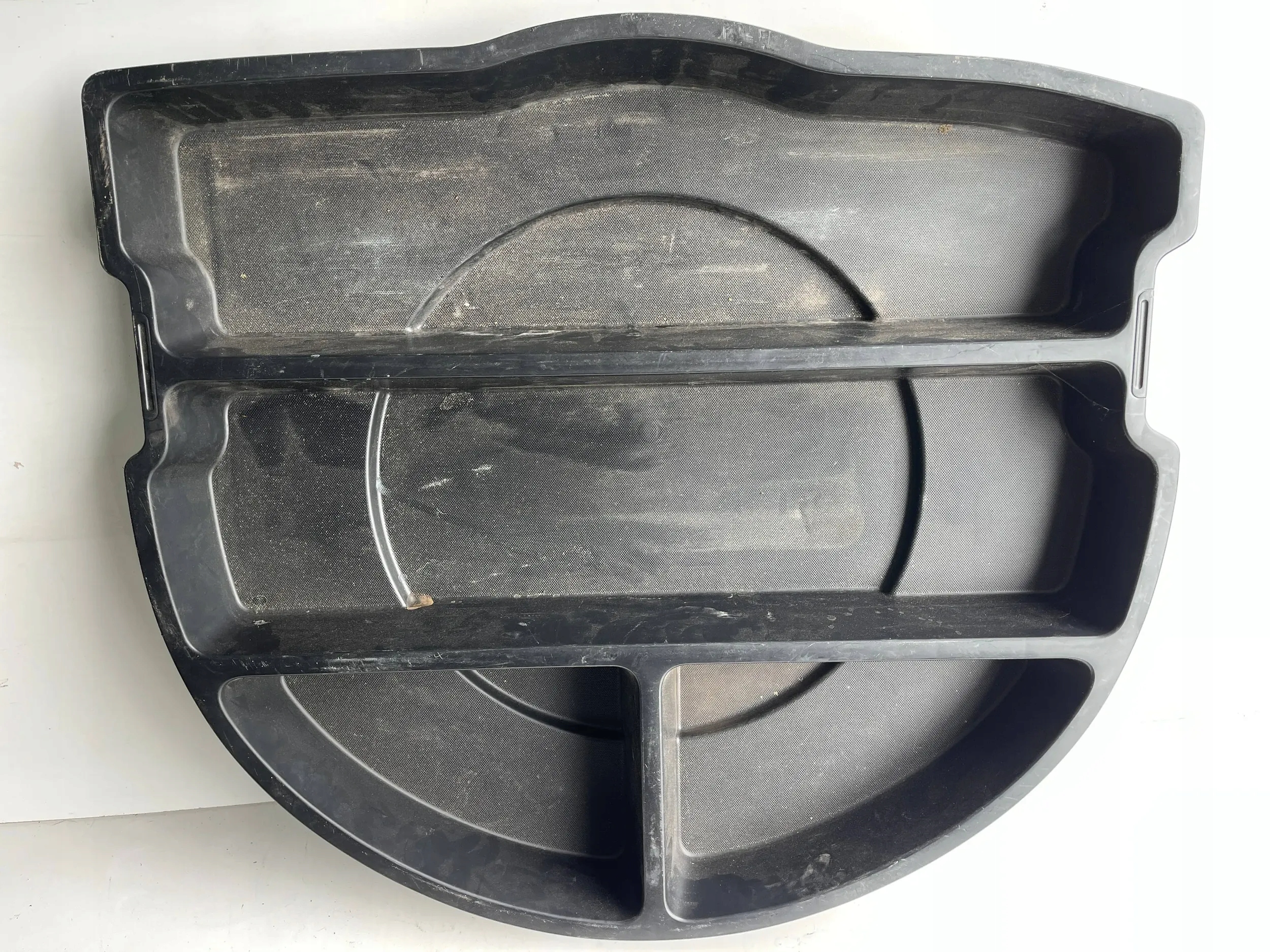 boot floor well passenger compartment KIA VENGA 09