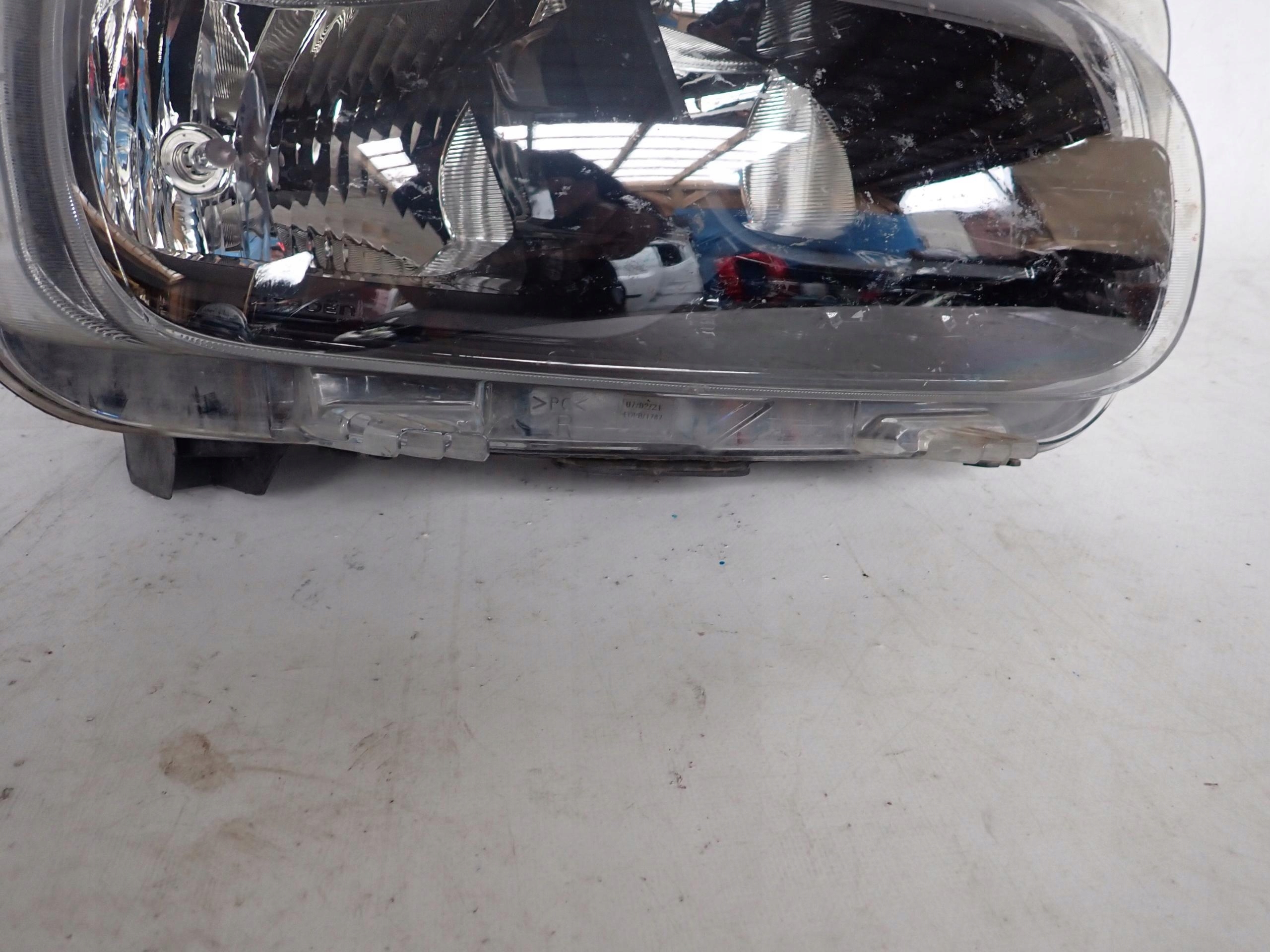 CITROEN BERLINGO IV 18- light right front front 9816825080