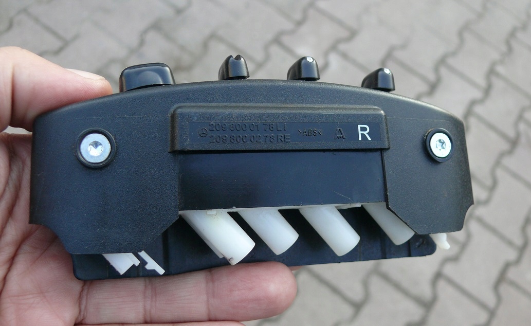 control panel FOTELEM left front driver´s MERCEDES CLK II 2 W209 02-09
