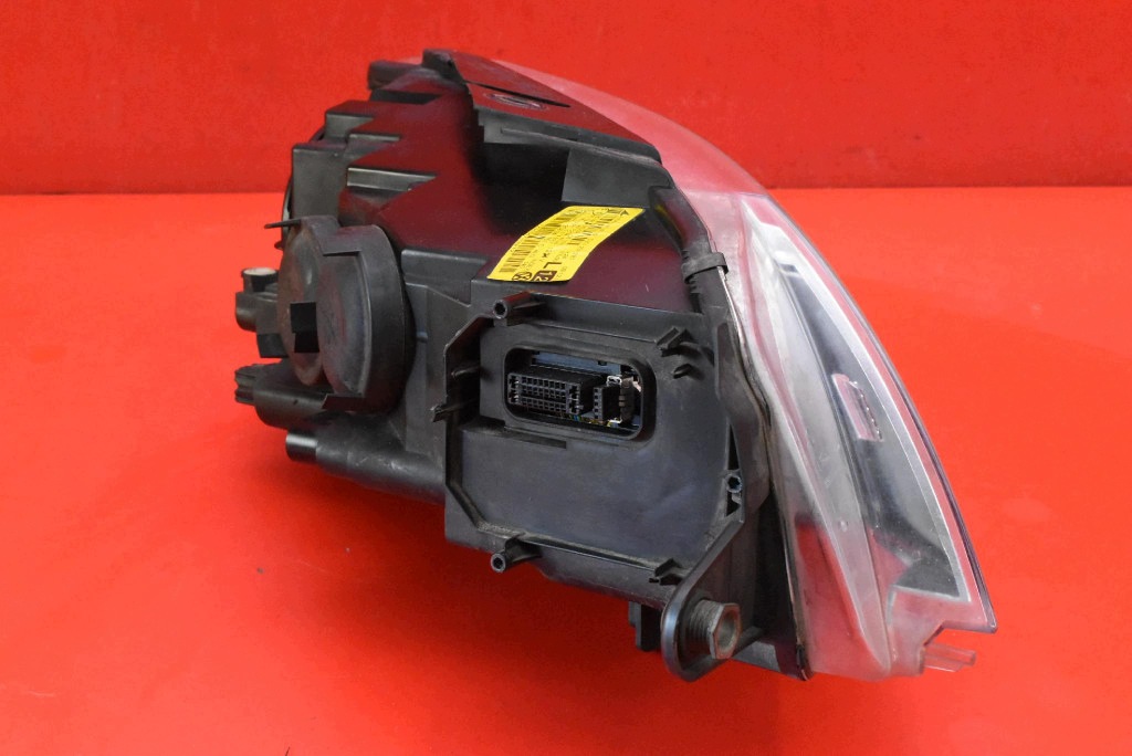 REFLEKTOR left light front lens XENON EU 3C8941751C VW PASSAT CC 08-12