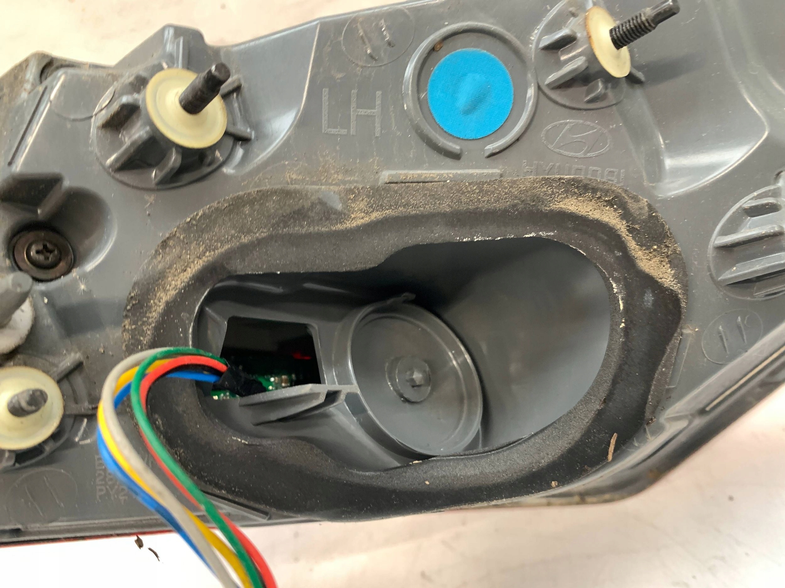 Hyundai Genesis G80 фонарь левый в крыло