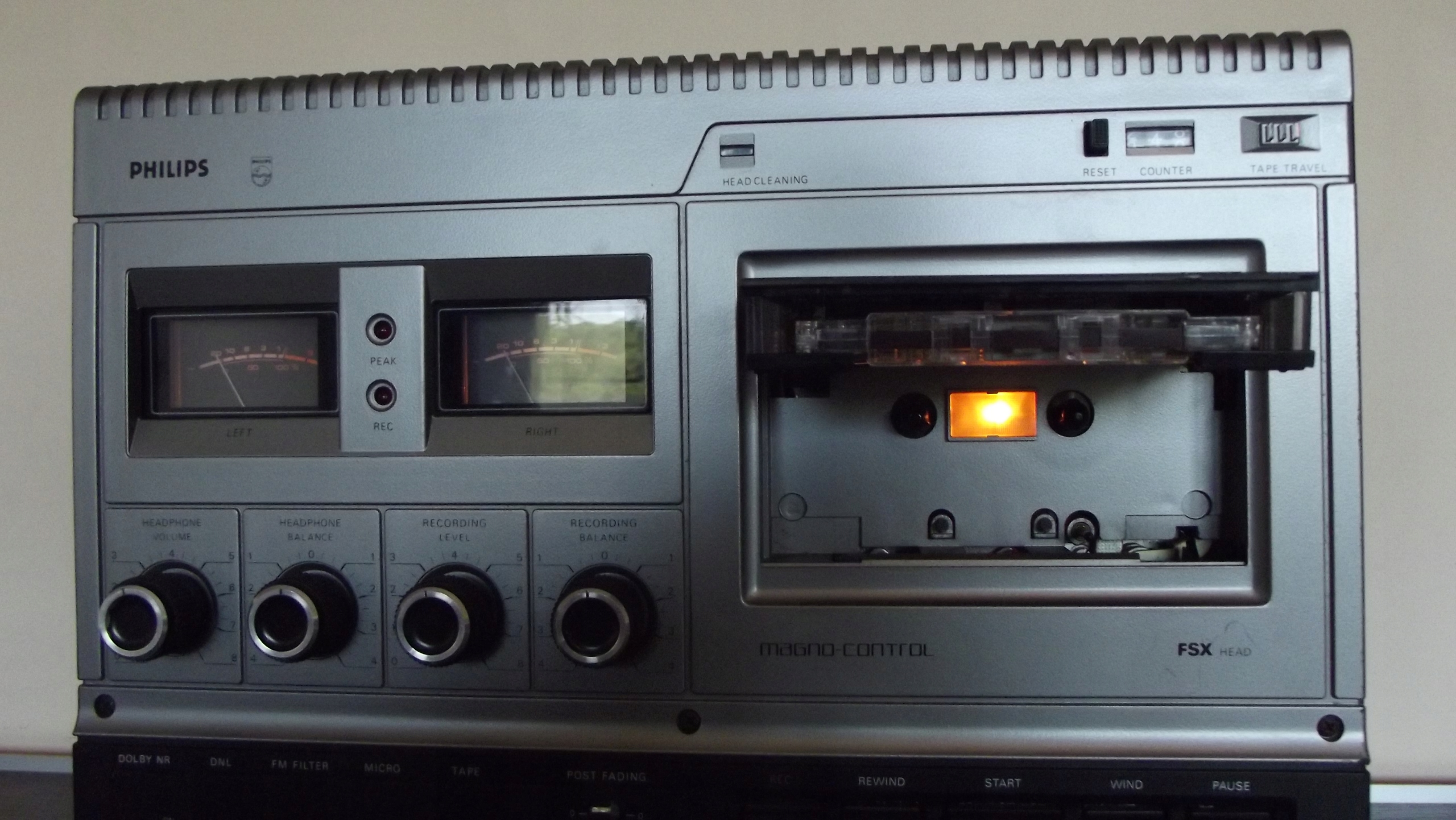 PHILIPS N2521 HI-FI CASSETTE DECK Marka Philips