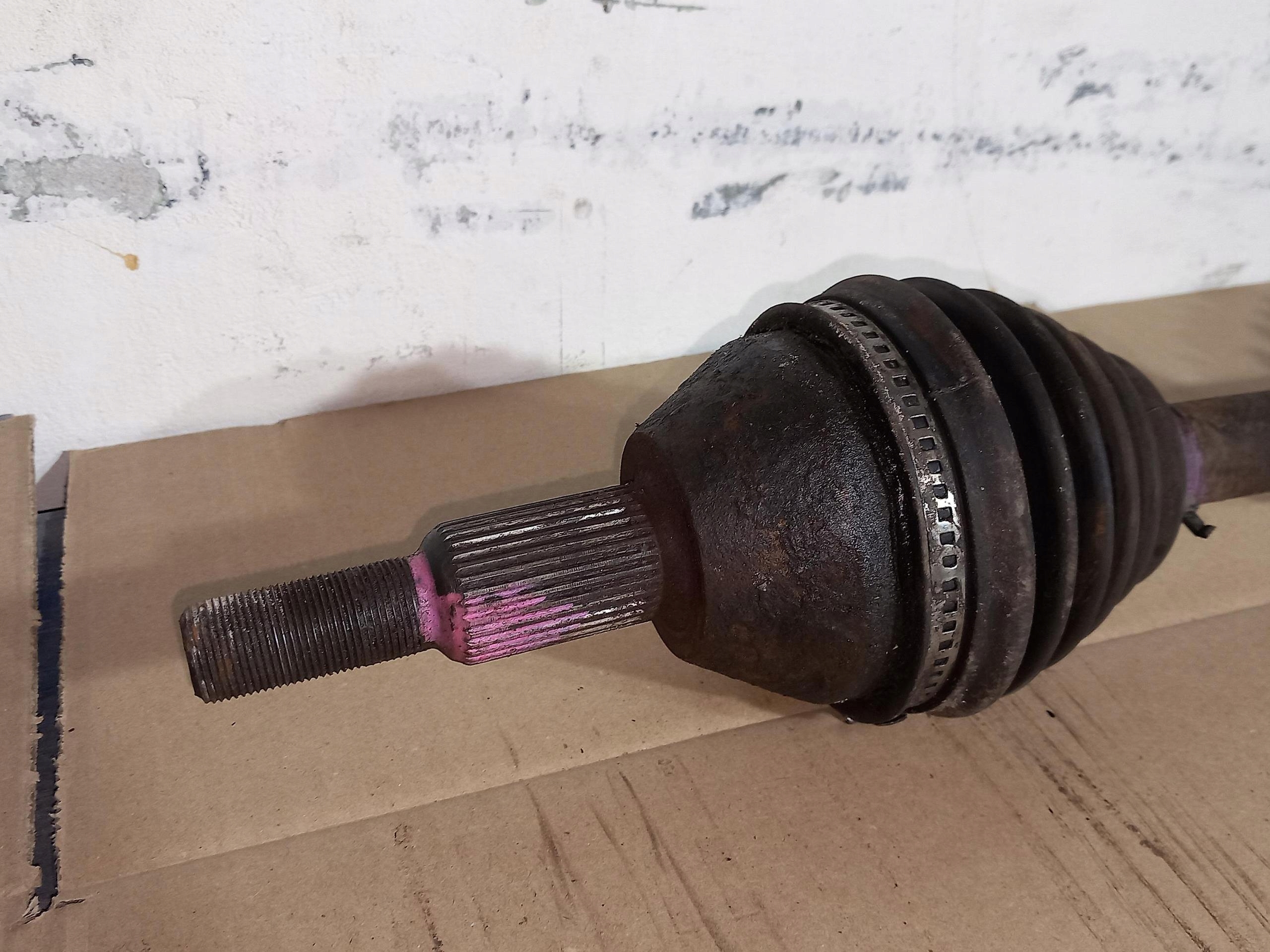 semi-axis short. left front CHRYSLER VOYAGER V 2.8 CRD P04880213AD AUTOMAT