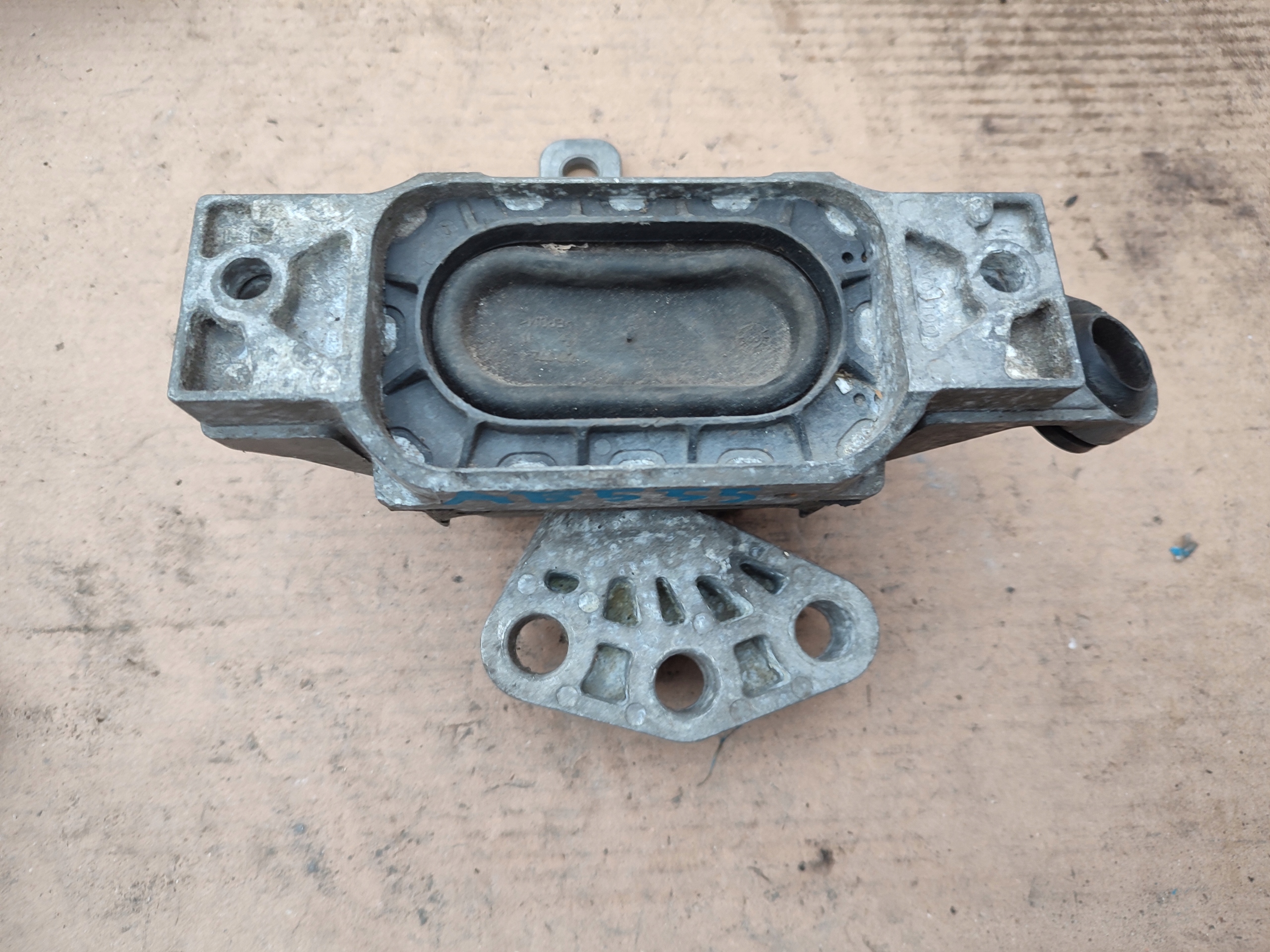 engine mount Opel Insignia A V06100