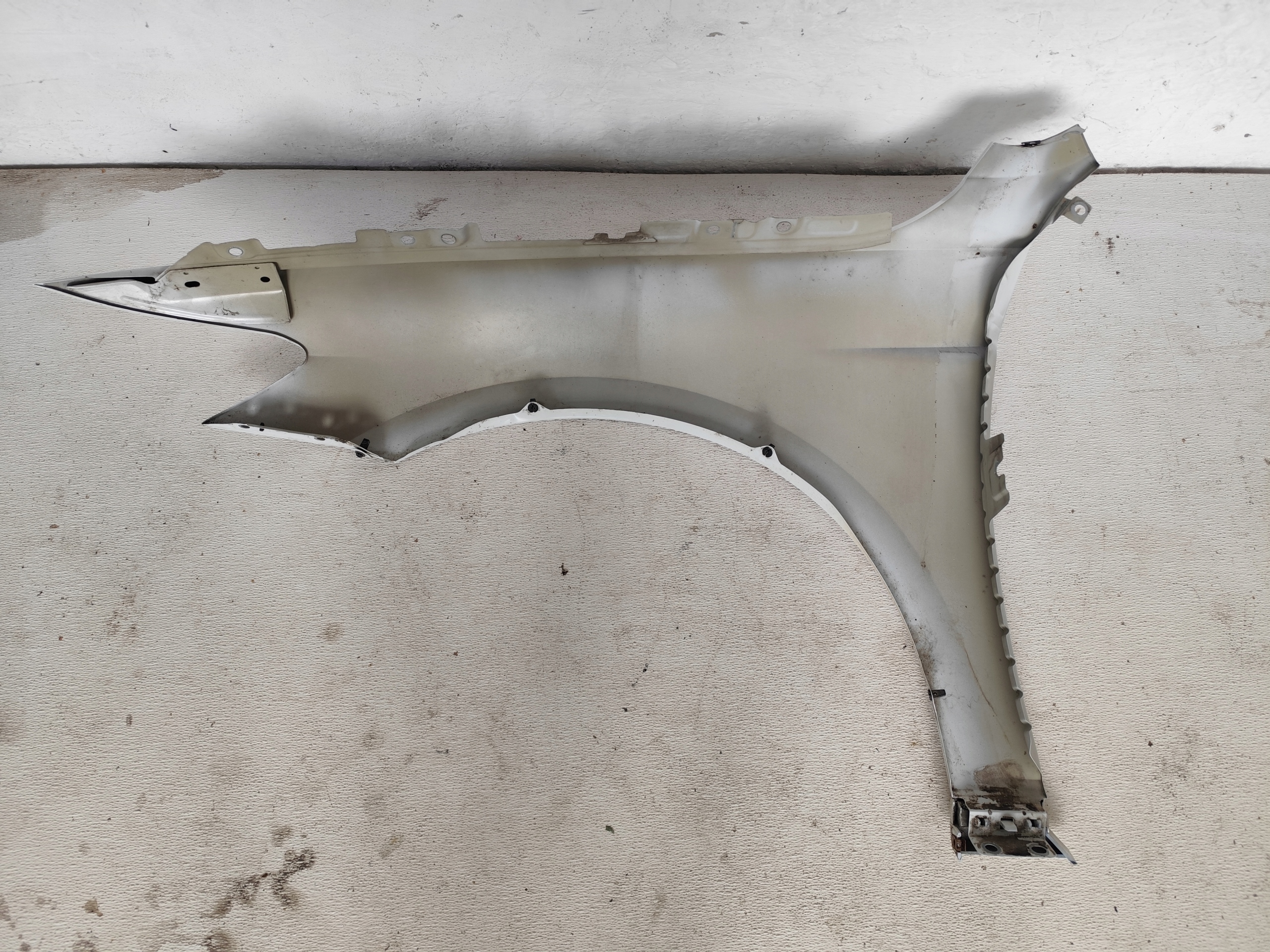 VOLKSWAGEN PASSAT B8 2017 fender front right