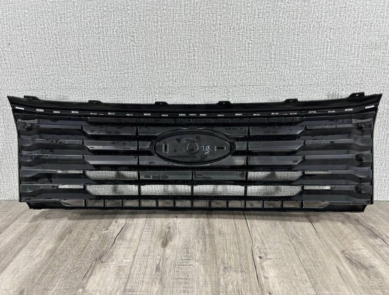 FORD TRANSIT COURIER MK2 MK3 2023-> grill grille bumper front R2X6-8B271-A